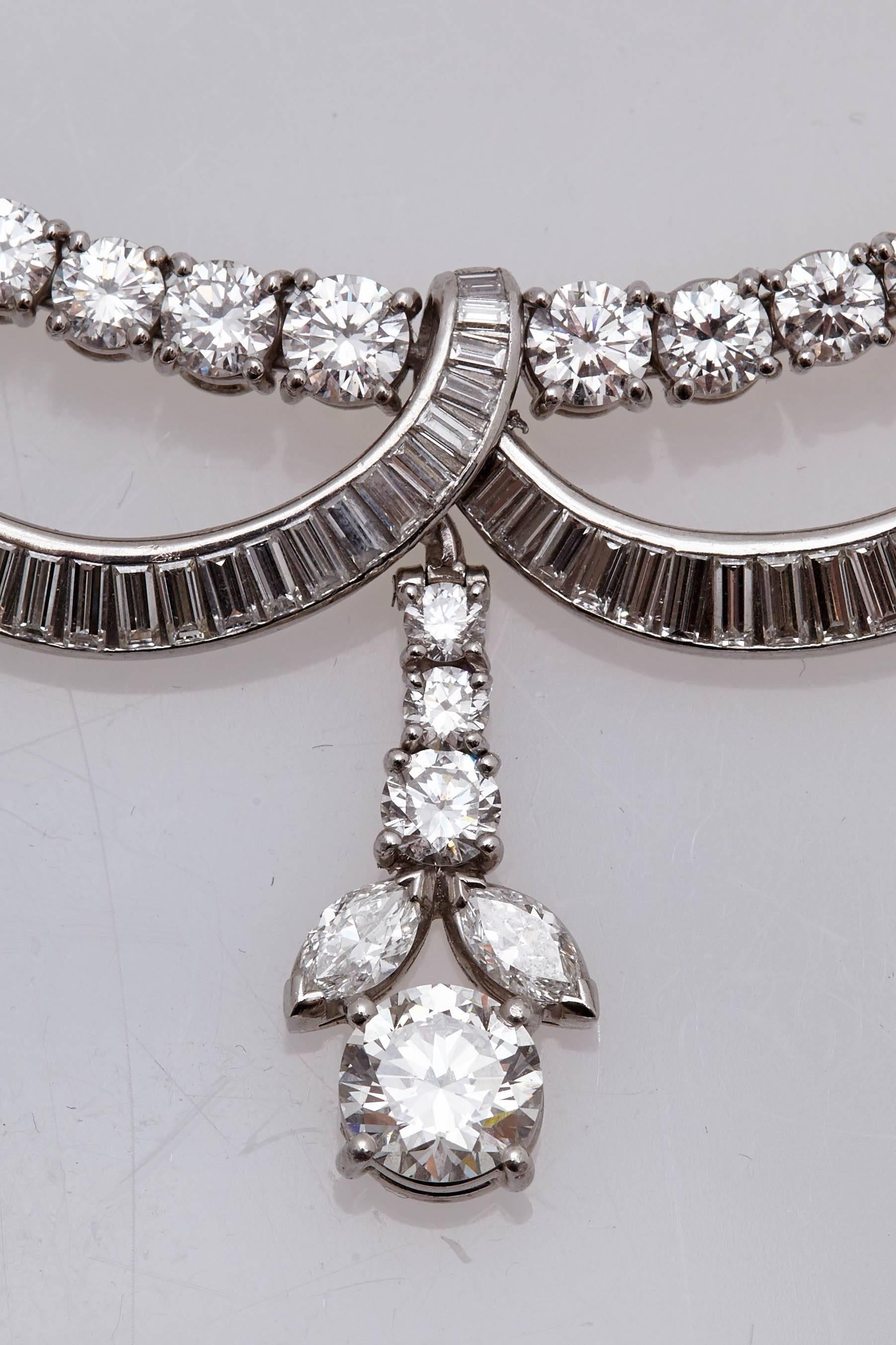 1930s Diamond Platinum Necklace In Excellent Condition In New York, NY