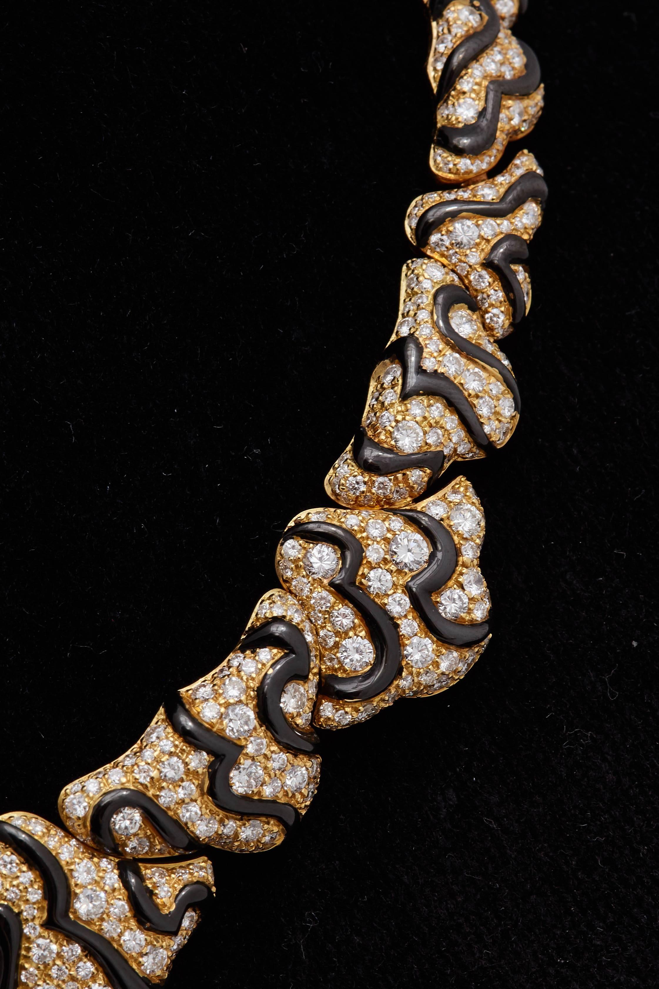 Marina B Rare Gold Necklace In Excellent Condition For Sale In New York, NY