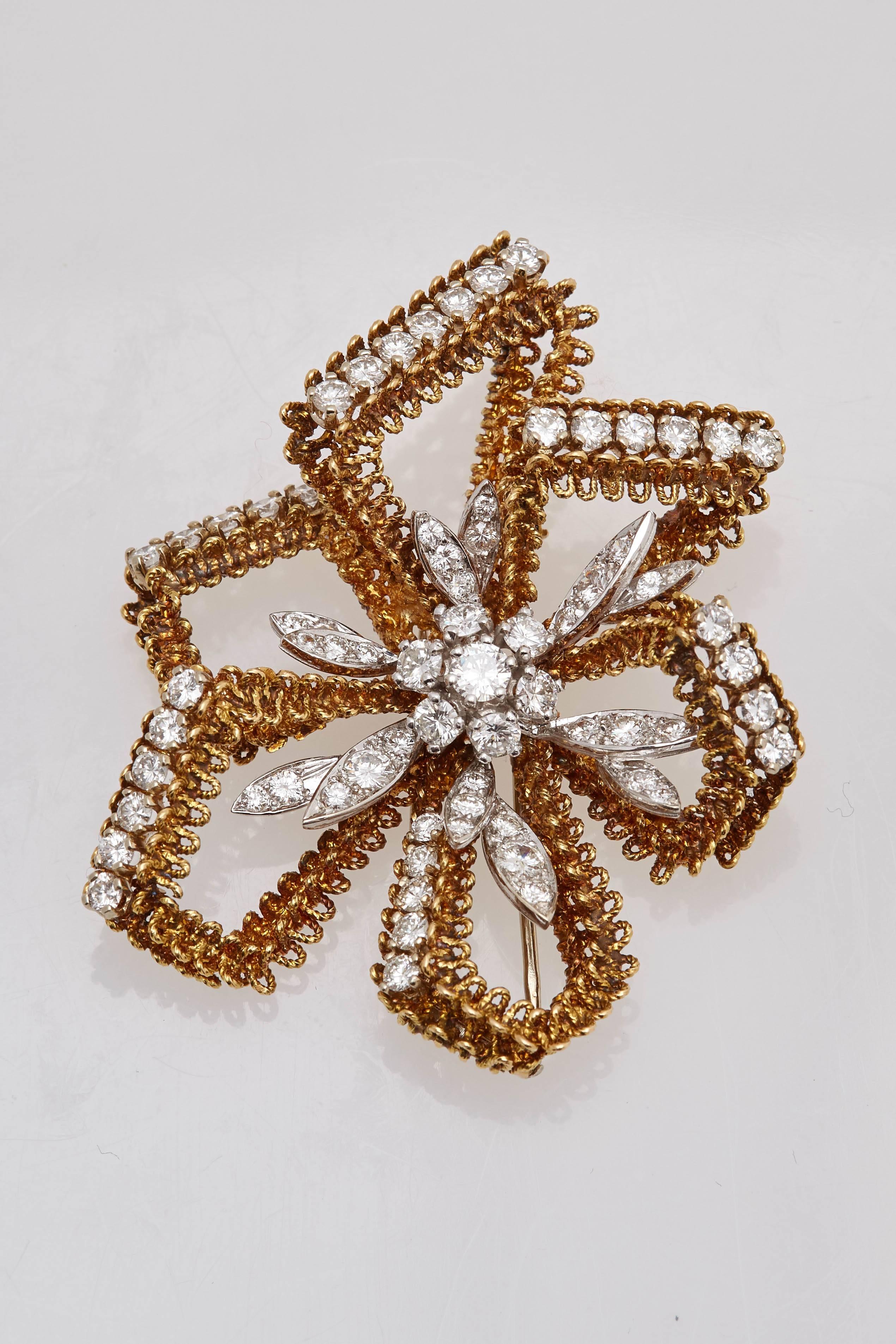 Cartier Retro Gold Diamond Brooch In Excellent Condition In New York, NY