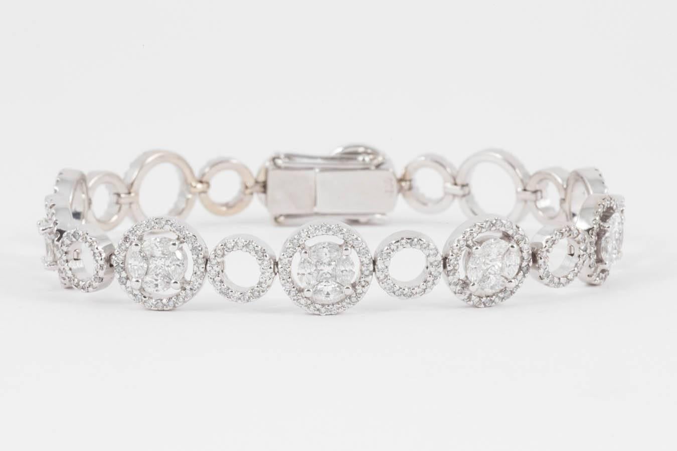 Women's Retirement Sale - 18 Carat White Gold Diamond Bracelet For Sale