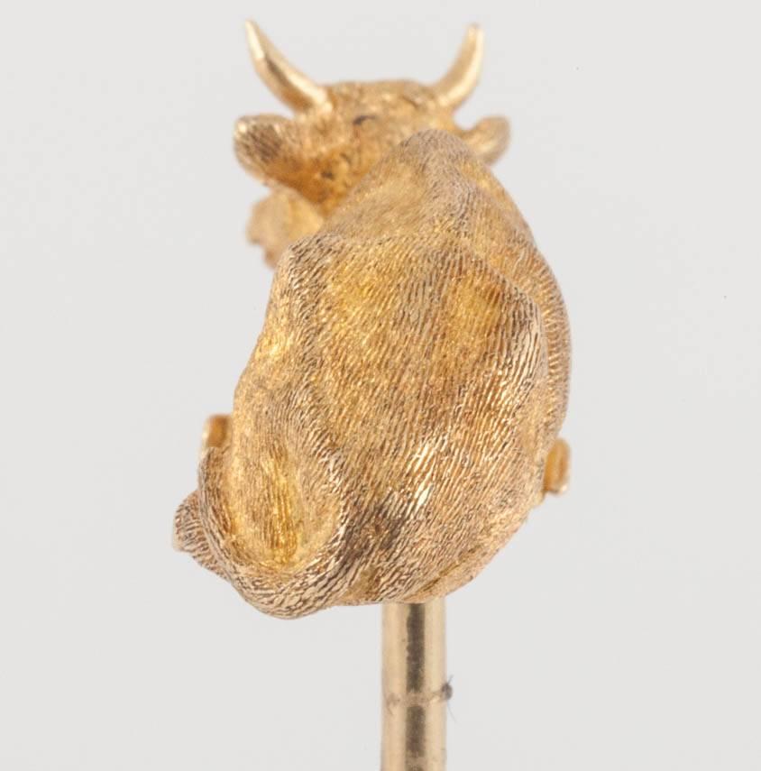 Women's or Men's Victorian Pastoral Cow Gold Stick Pin