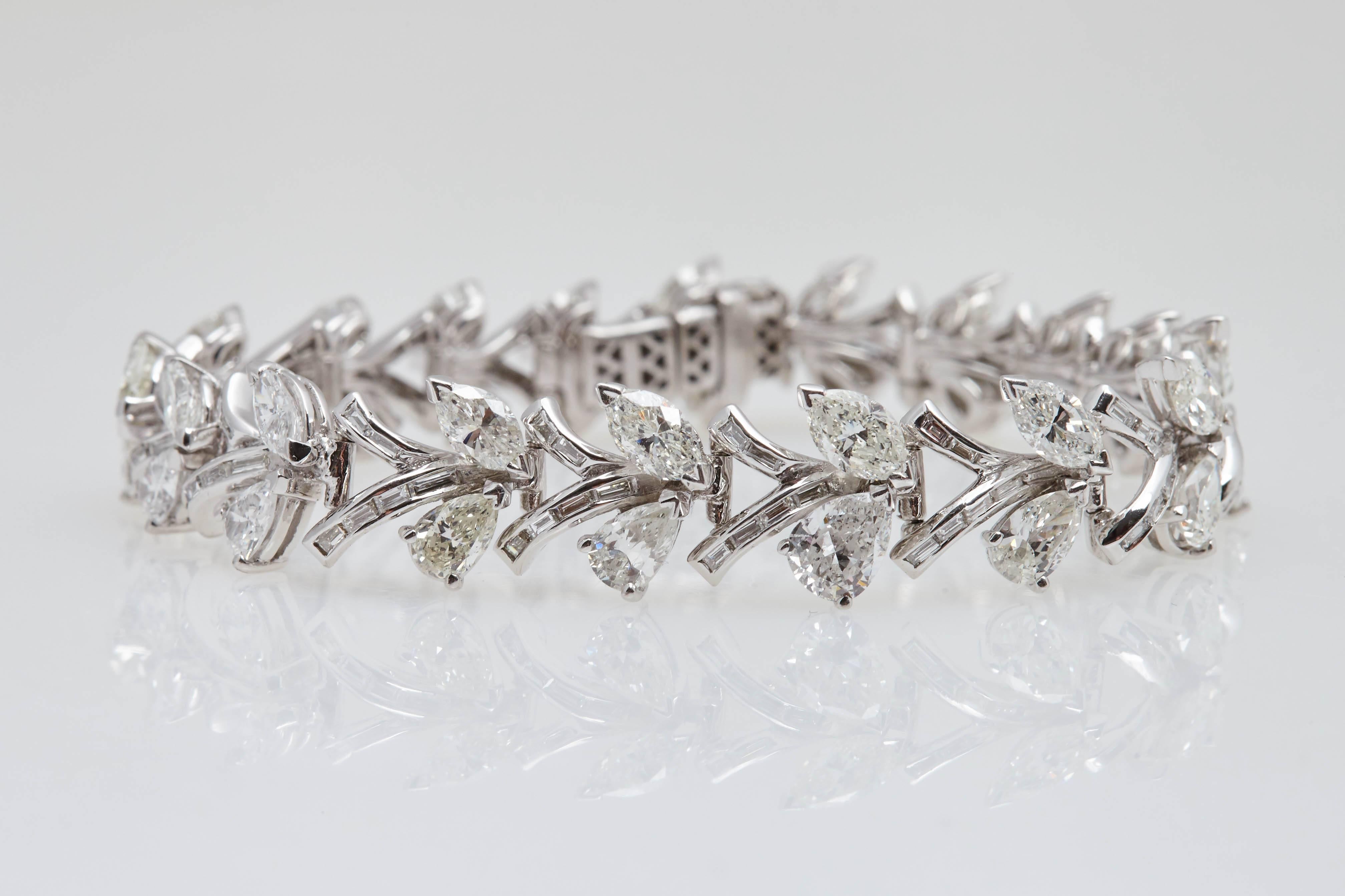 Pear and Marquise Shape Diamond and Platinum Bracelet 14 Carat In Excellent Condition For Sale In New York, NY
