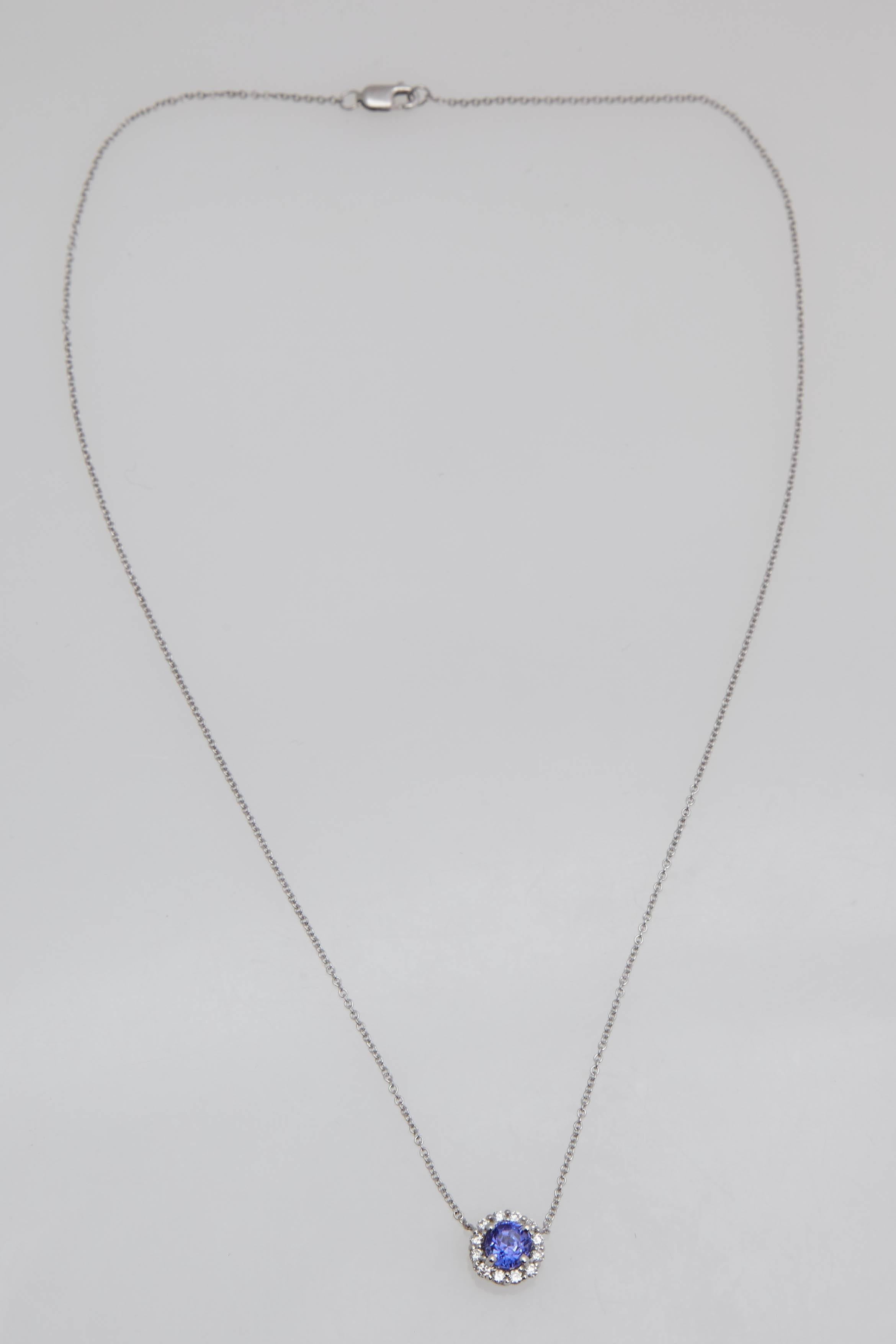 Tanzanite Diamond 14 Karat White Gold Necklace In New Condition In New York, NY