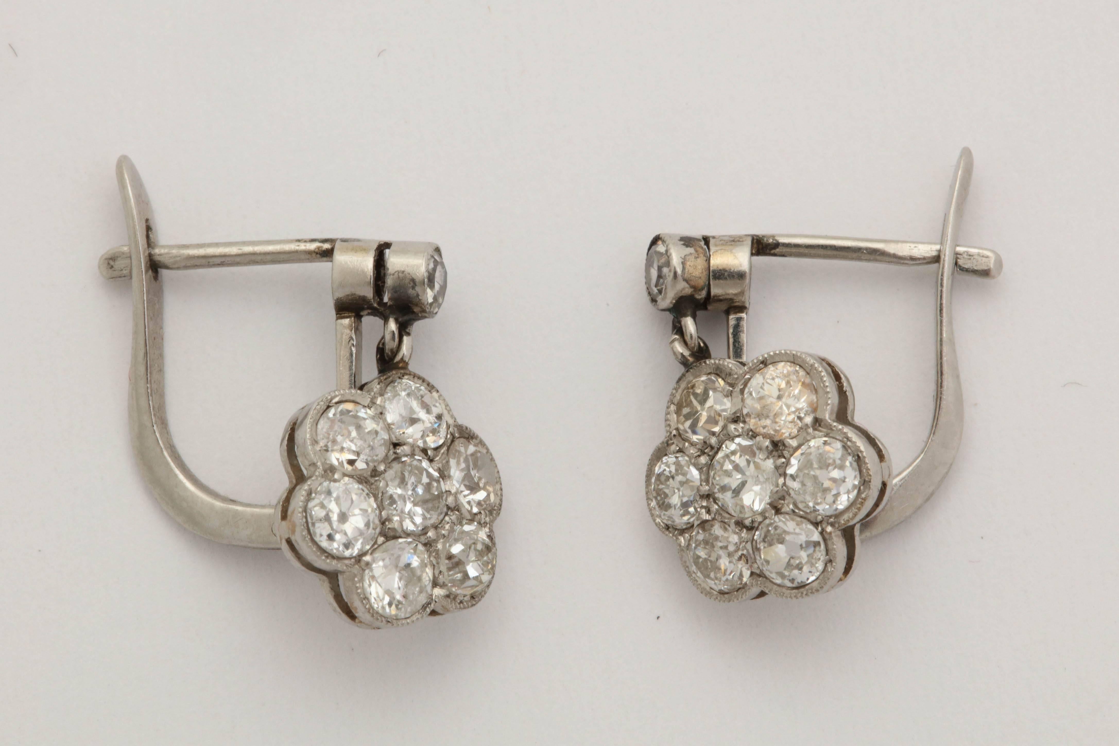 Art Deco Rosetta Design Flower Cluster Diamond and Platinum Drop Earrings In Good Condition In New York, NY