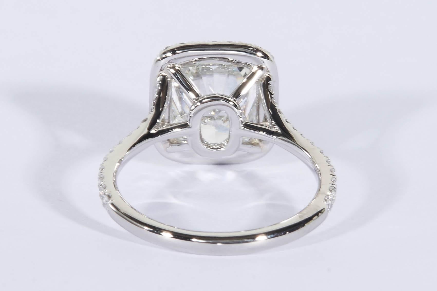 3 Carat Cushion Cut Engagement Ring GIA Certified In New Condition In New York, NY