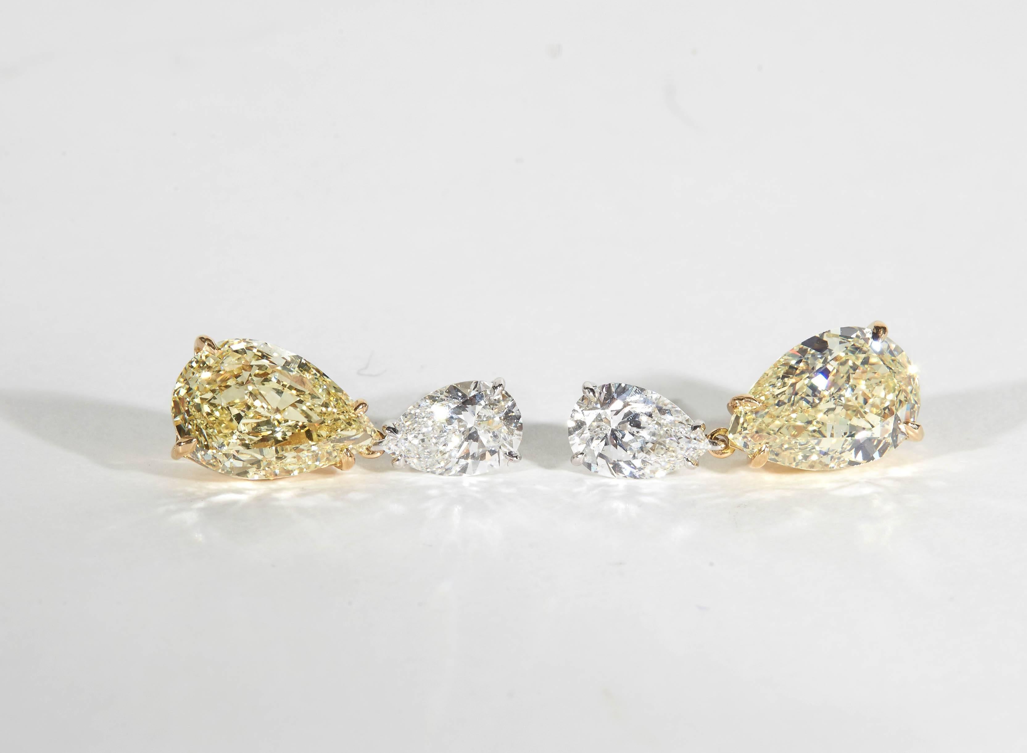 GIA Yellow and White Diamond Earrings In New Condition For Sale In New York, NY