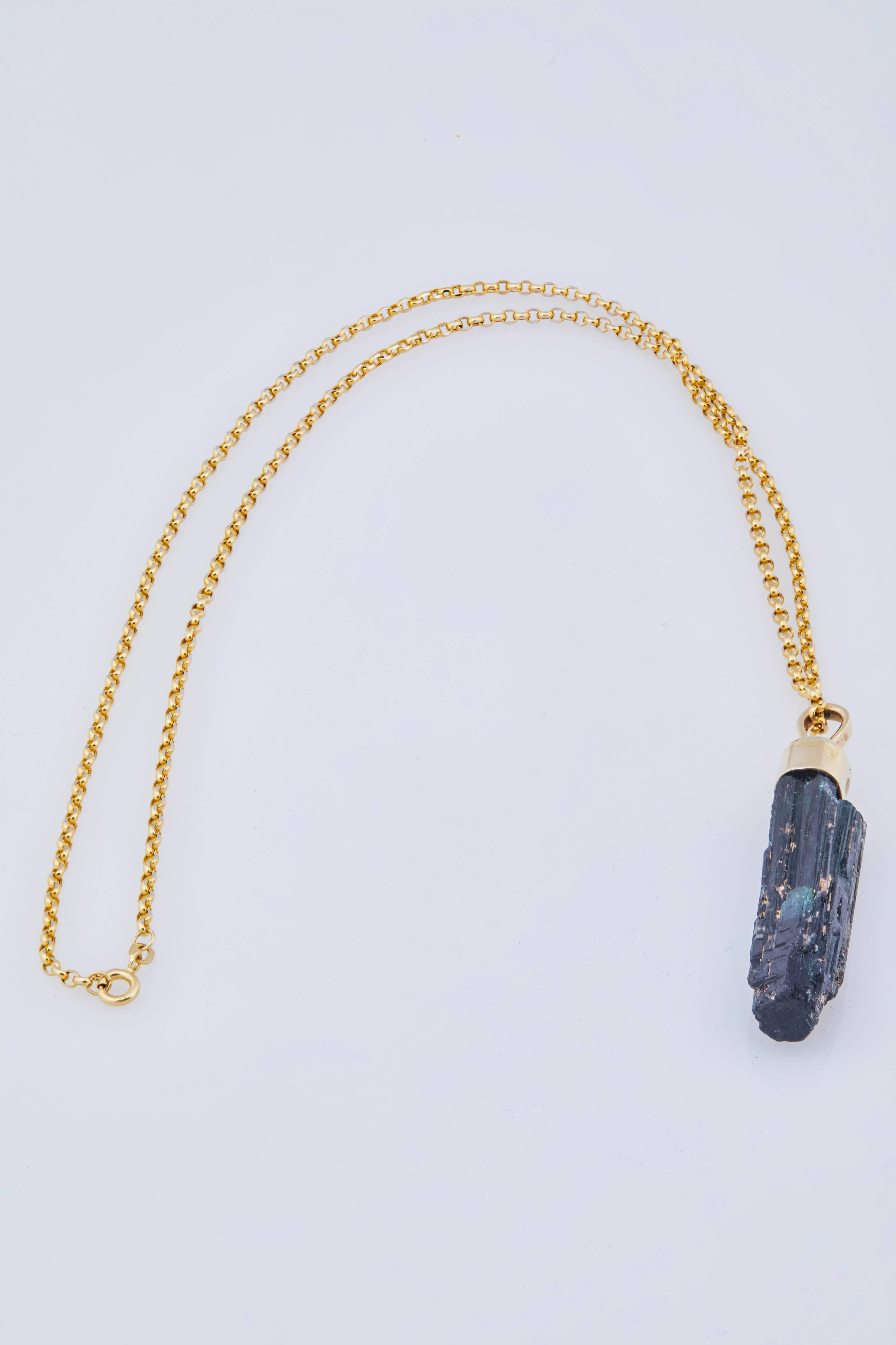 Natural Tourmaline Mounted in 18k Gold on Italian 18k Gold Chain 1