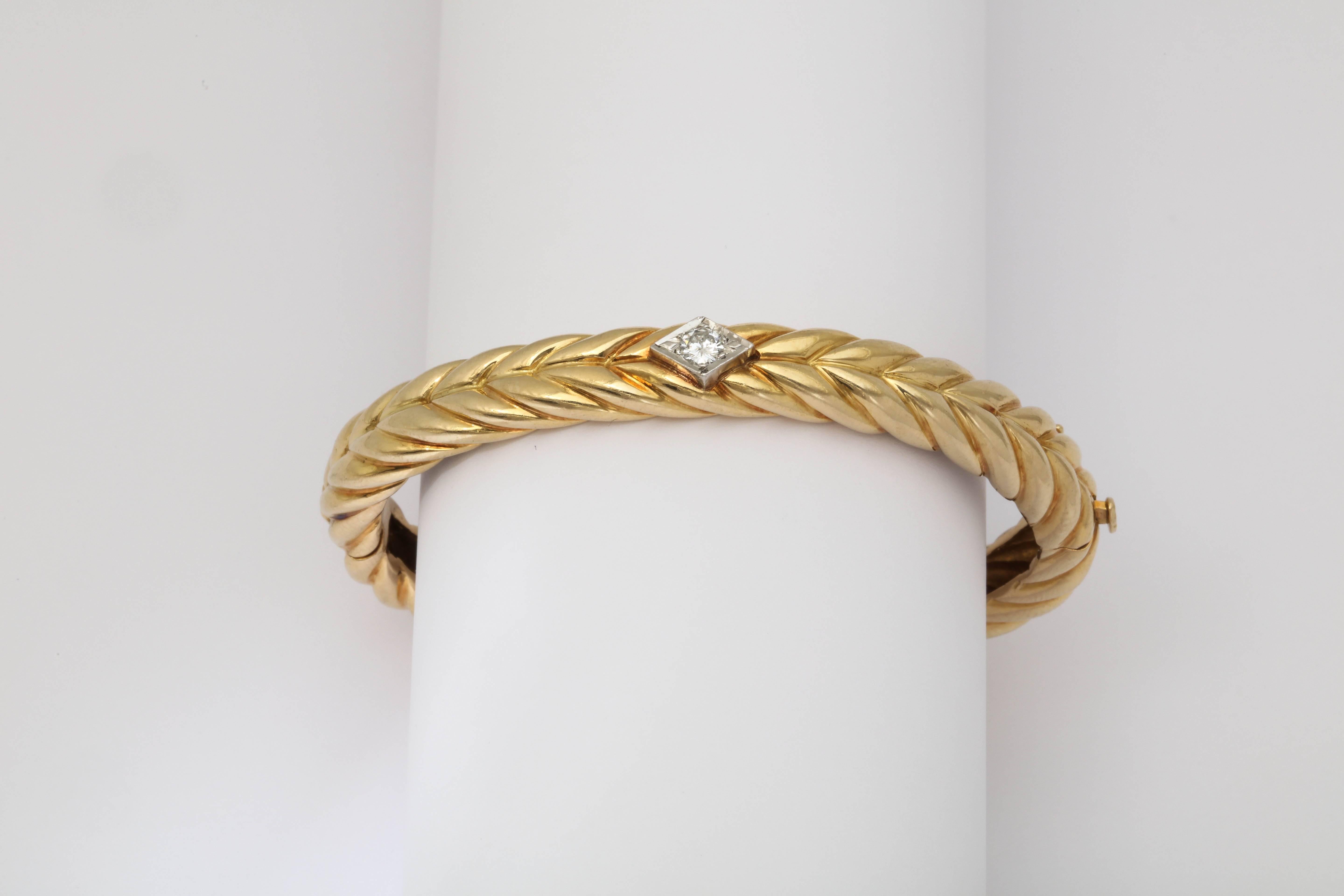 1970s Cartier Textured Ridged Gold Diamond Hinged Bangle Bracelet 4