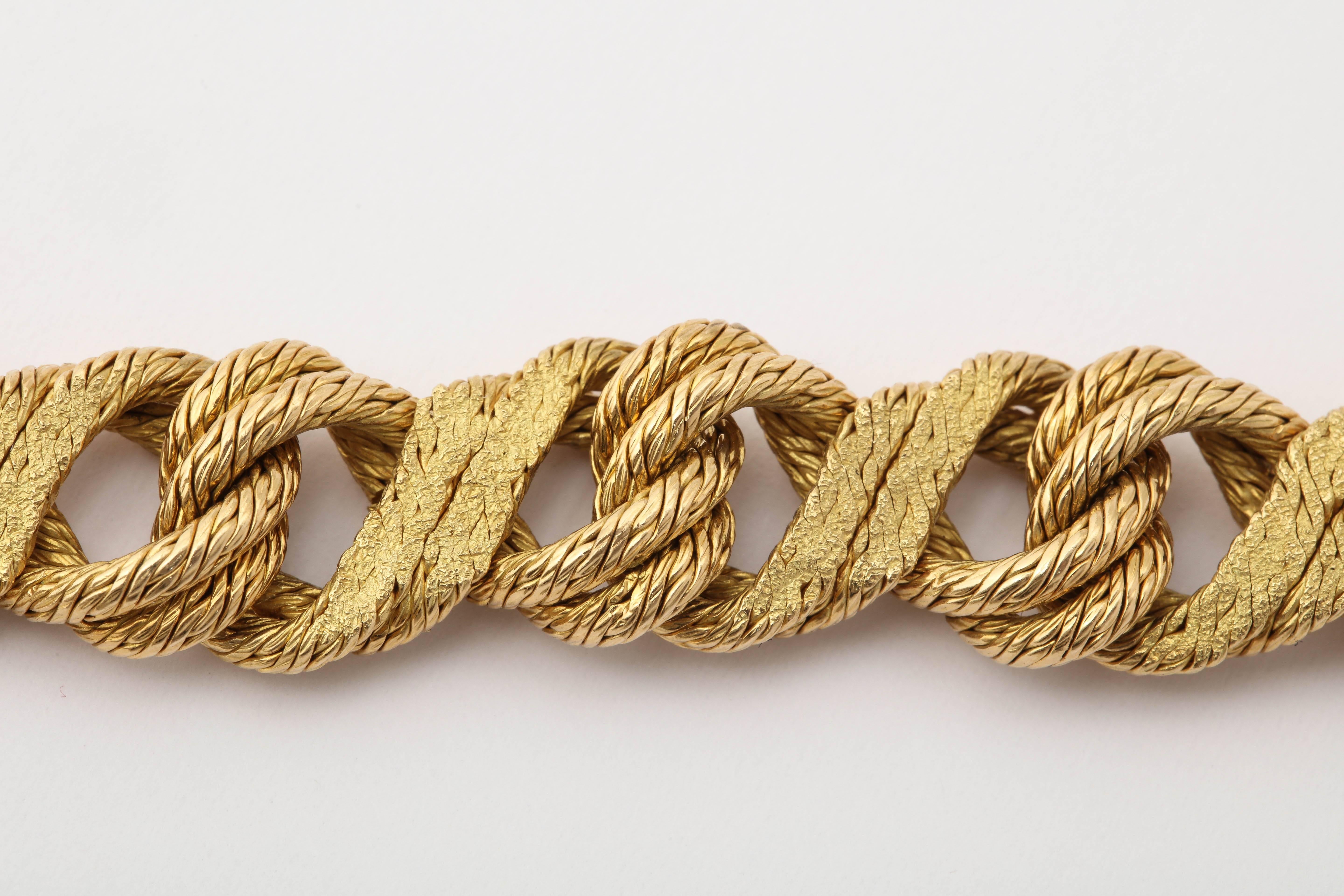 Women's or Men's Tiffany & Co. France 1950s Reversible Two-Textured Gold Link Flexible Bracelet