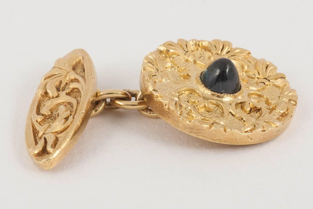 Cufflinks Heavy Carved 18 Carat Gold and Sapphire, French, circa 1900 In Excellent Condition In London, GB