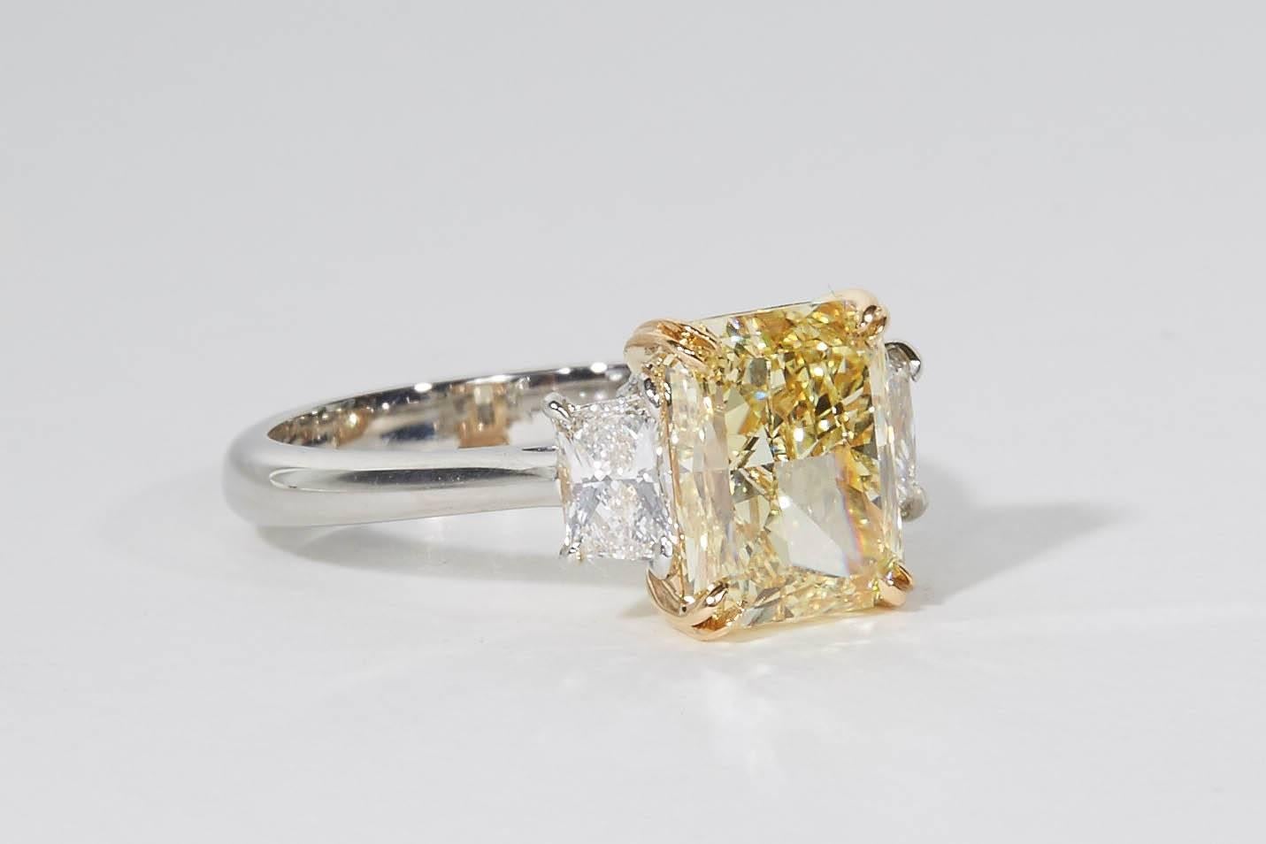 fancy light yellow diamond engagement ring