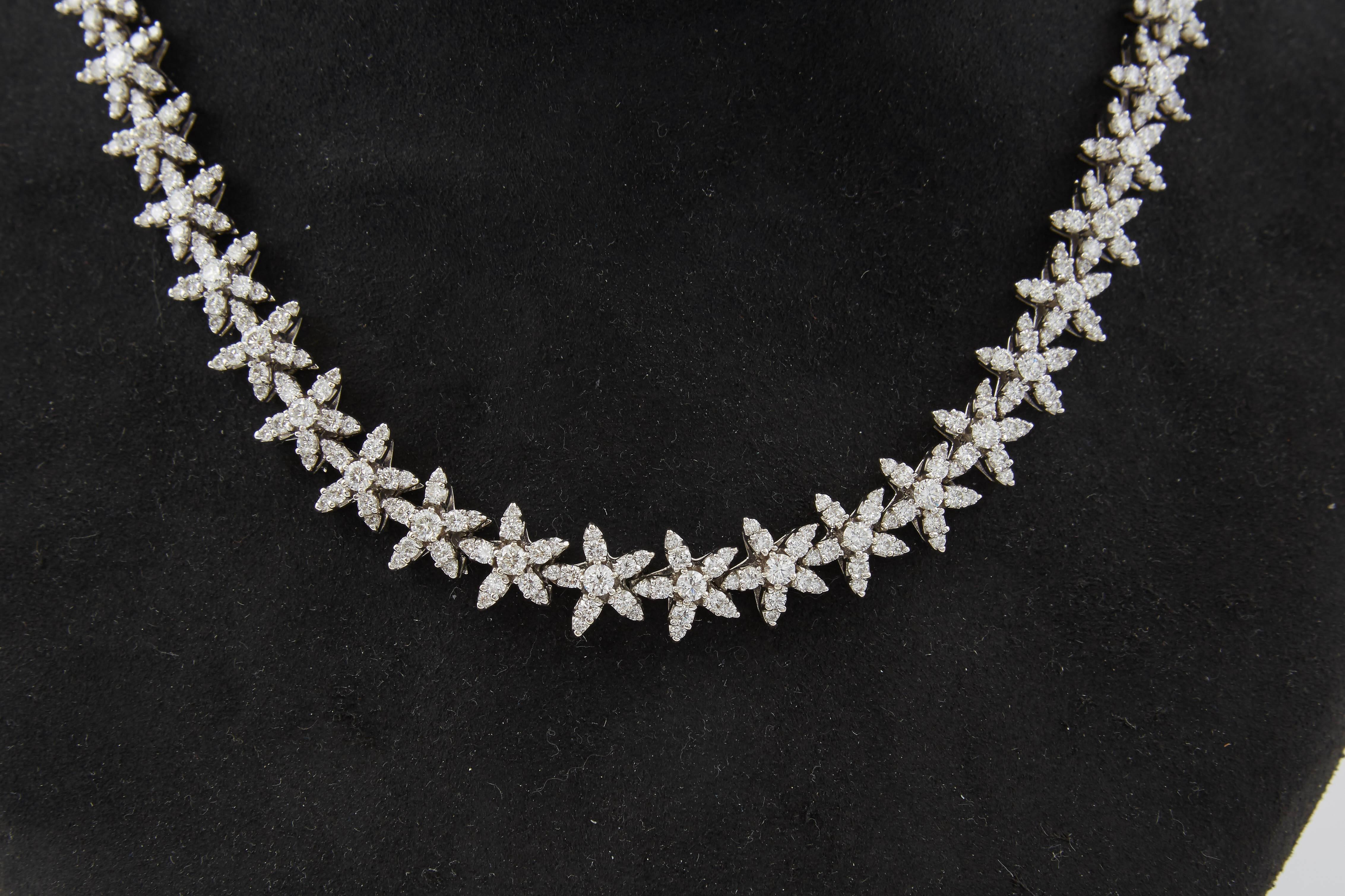 White Gold Diamond Necklace In Excellent Condition In New York, NY