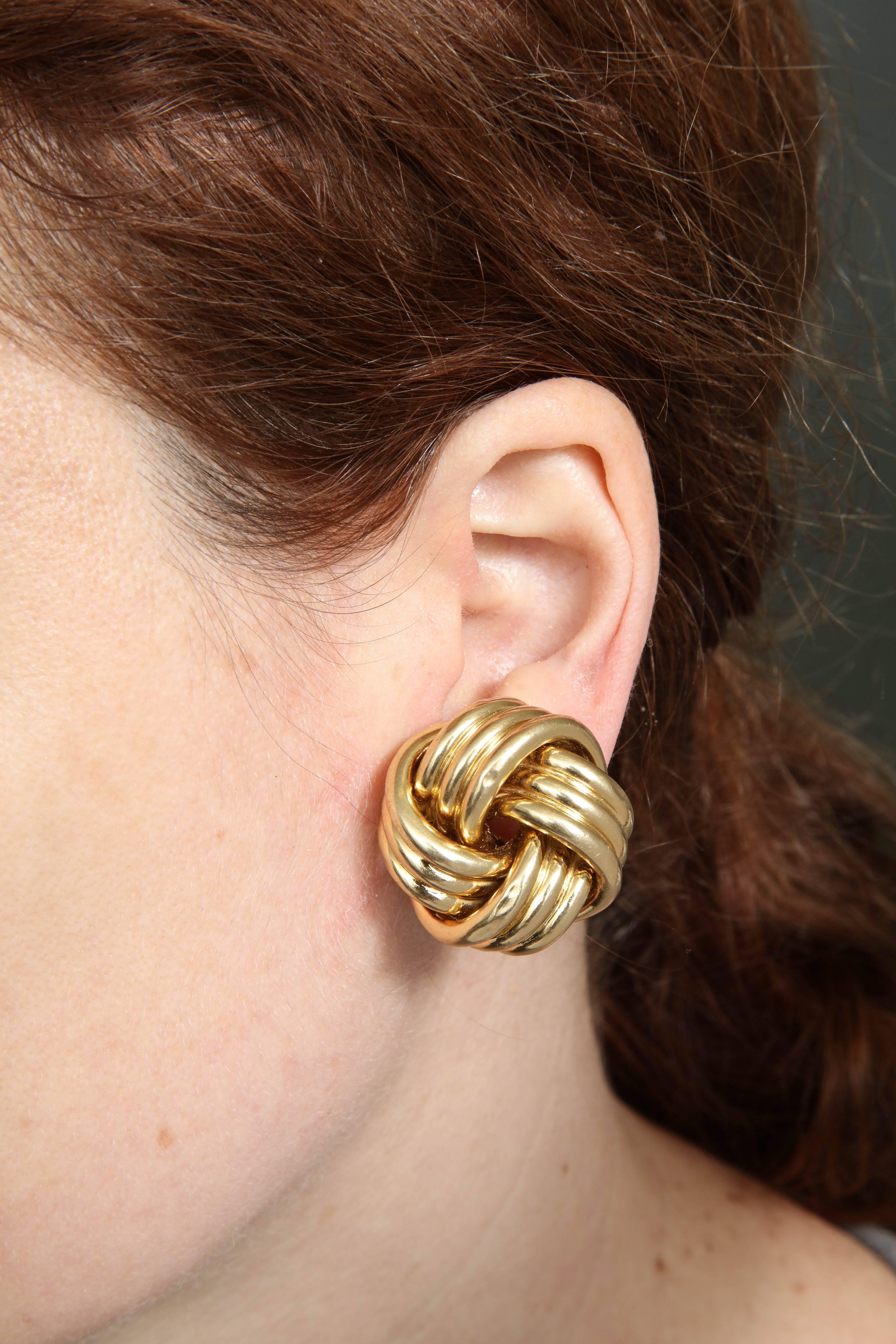 Abel and Zimmerman 1960s Jumbo Lover's Knot Twist Textured Gold Earrings 5