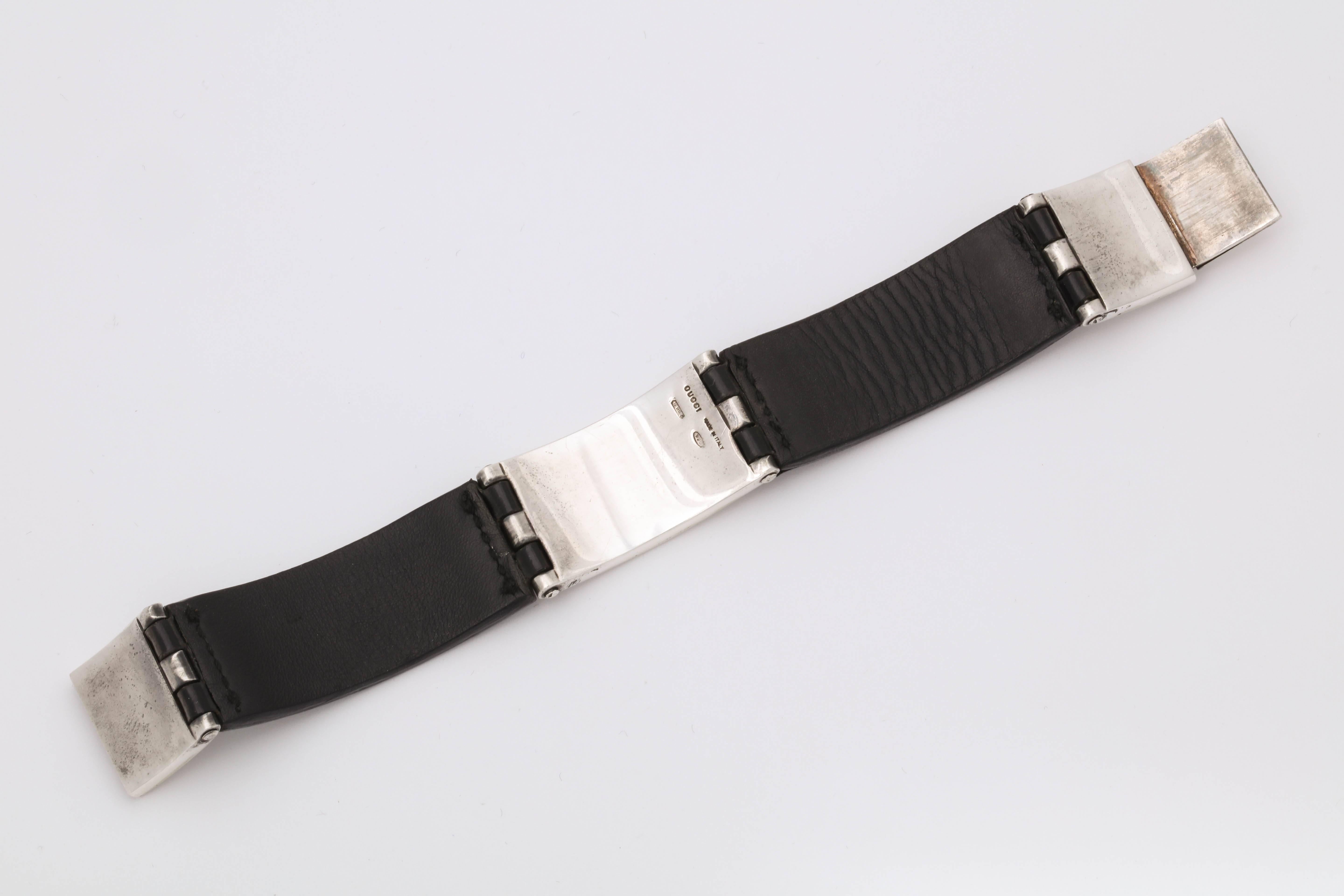 1980s Gucci Leather with Sterling Silver Panels Chic and Hip Link Bracelet In Good Condition For Sale In New York, NY