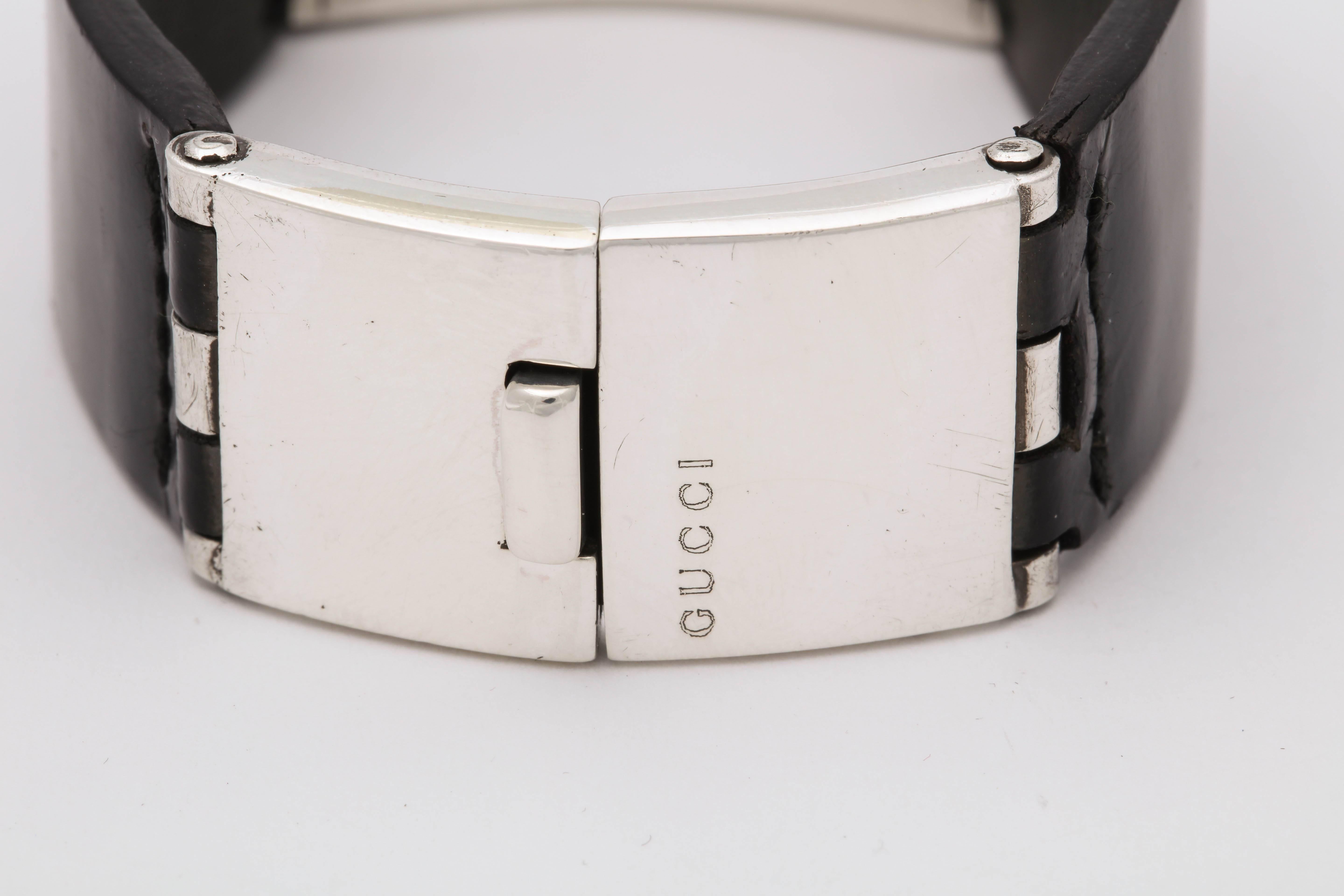 1980s Gucci Leather with Sterling Silver Panels Chic and Hip Link Bracelet For Sale 2