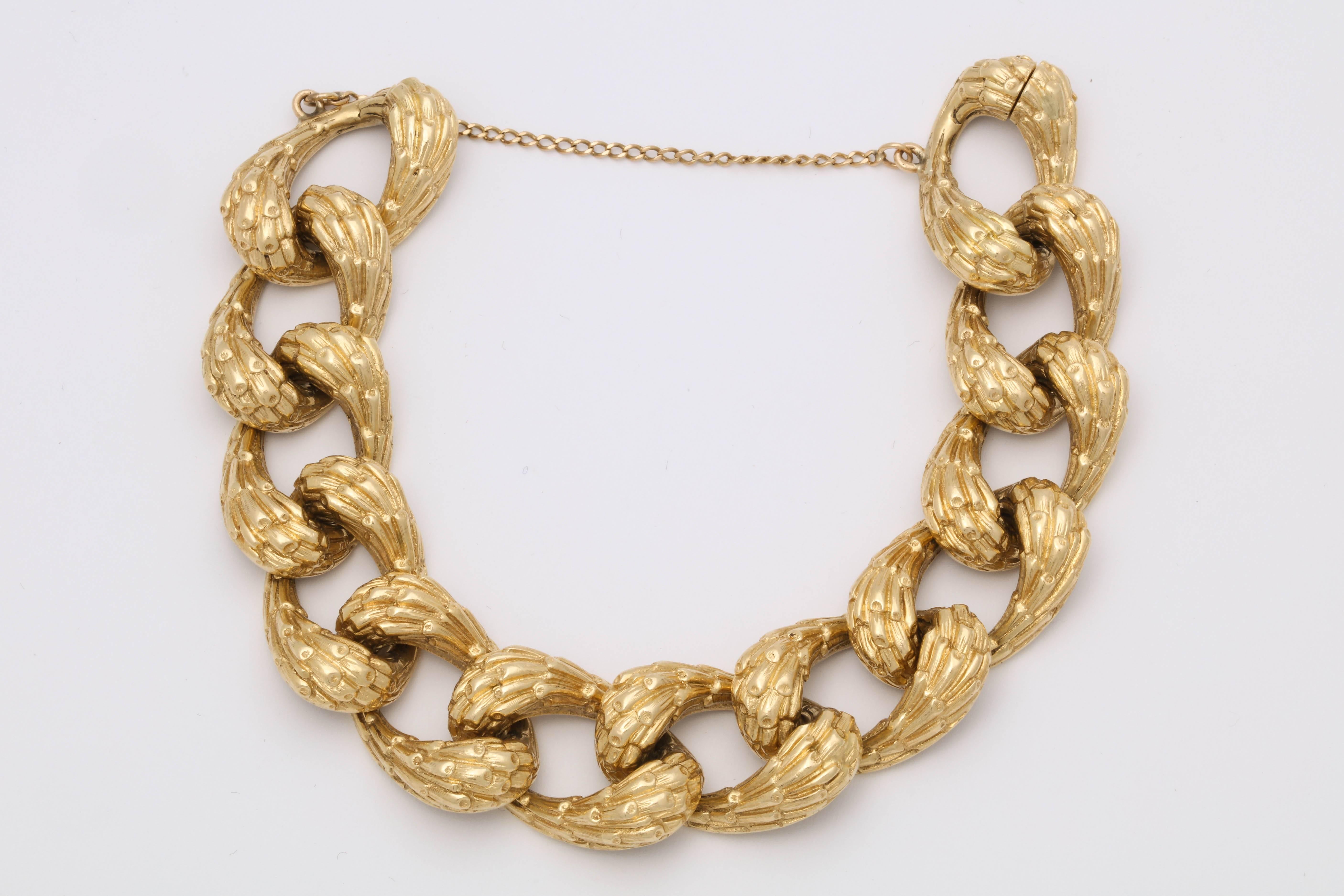 Women's or Men's 1970s Chic and High Quality Open Link Textured Gold Flexible Heavy Bracelet
