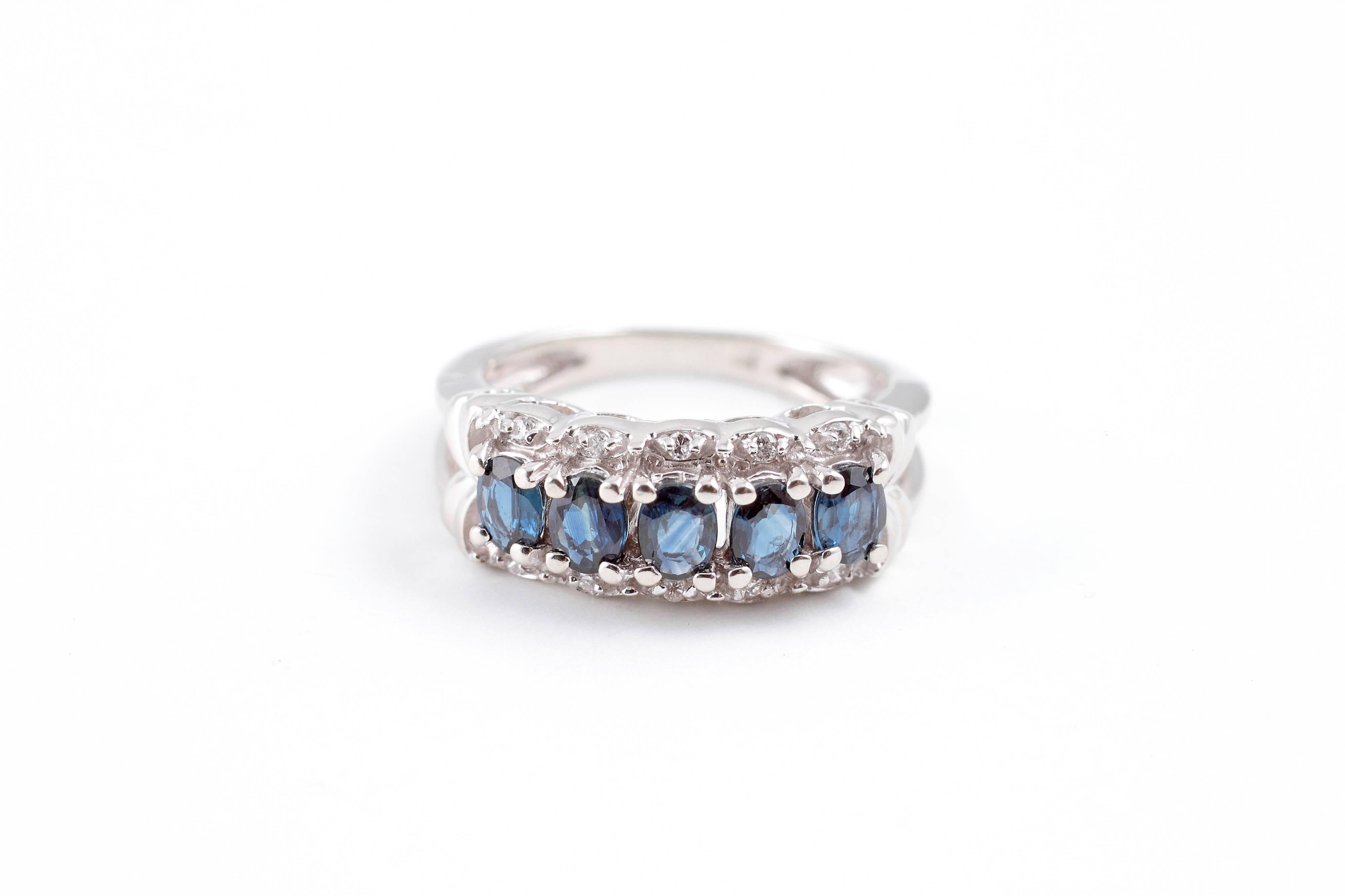 Women's or Men's Blue Sapphire Diamond Ring