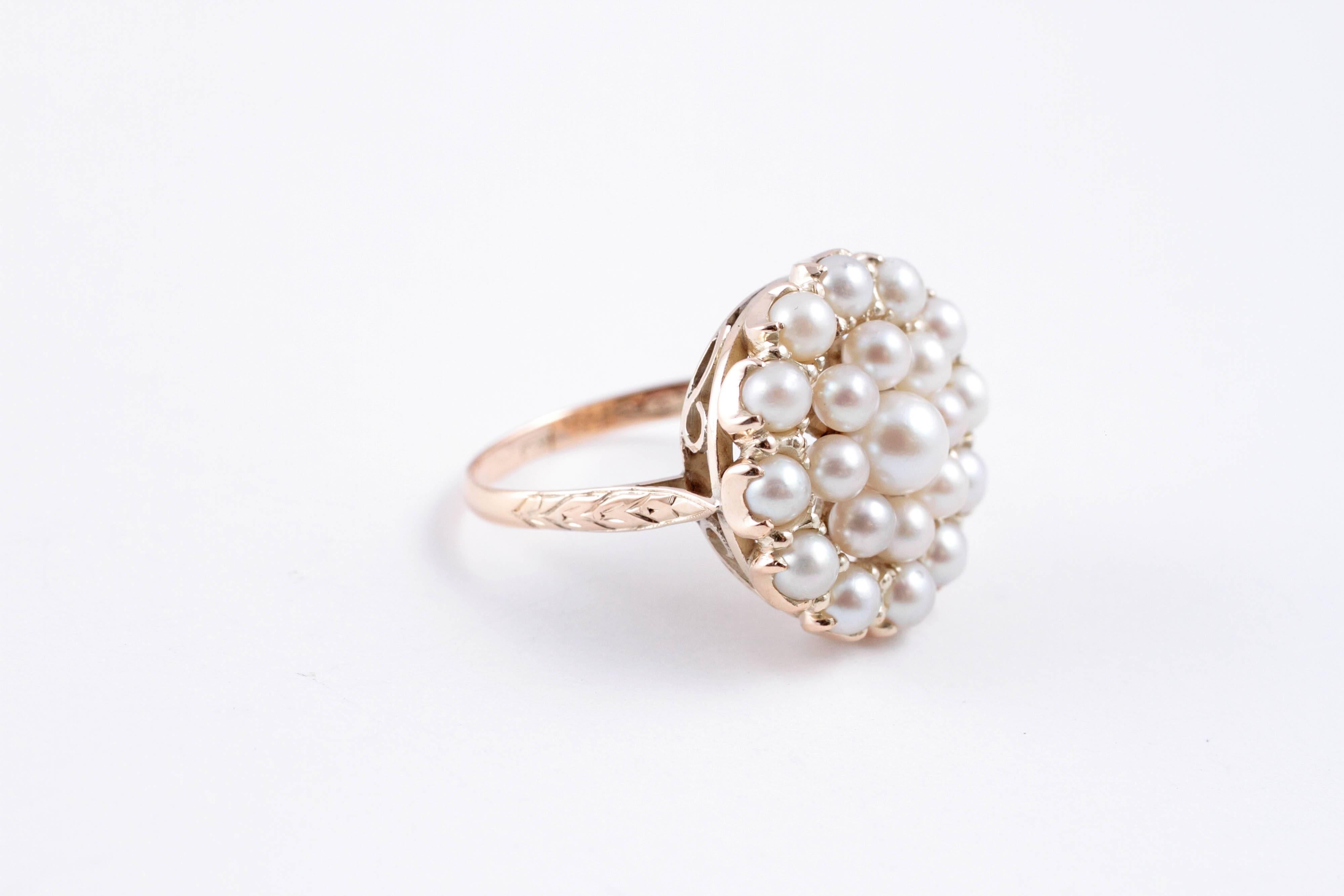 Cultured Pearl Circle Ring In Good Condition In Dallas, TX