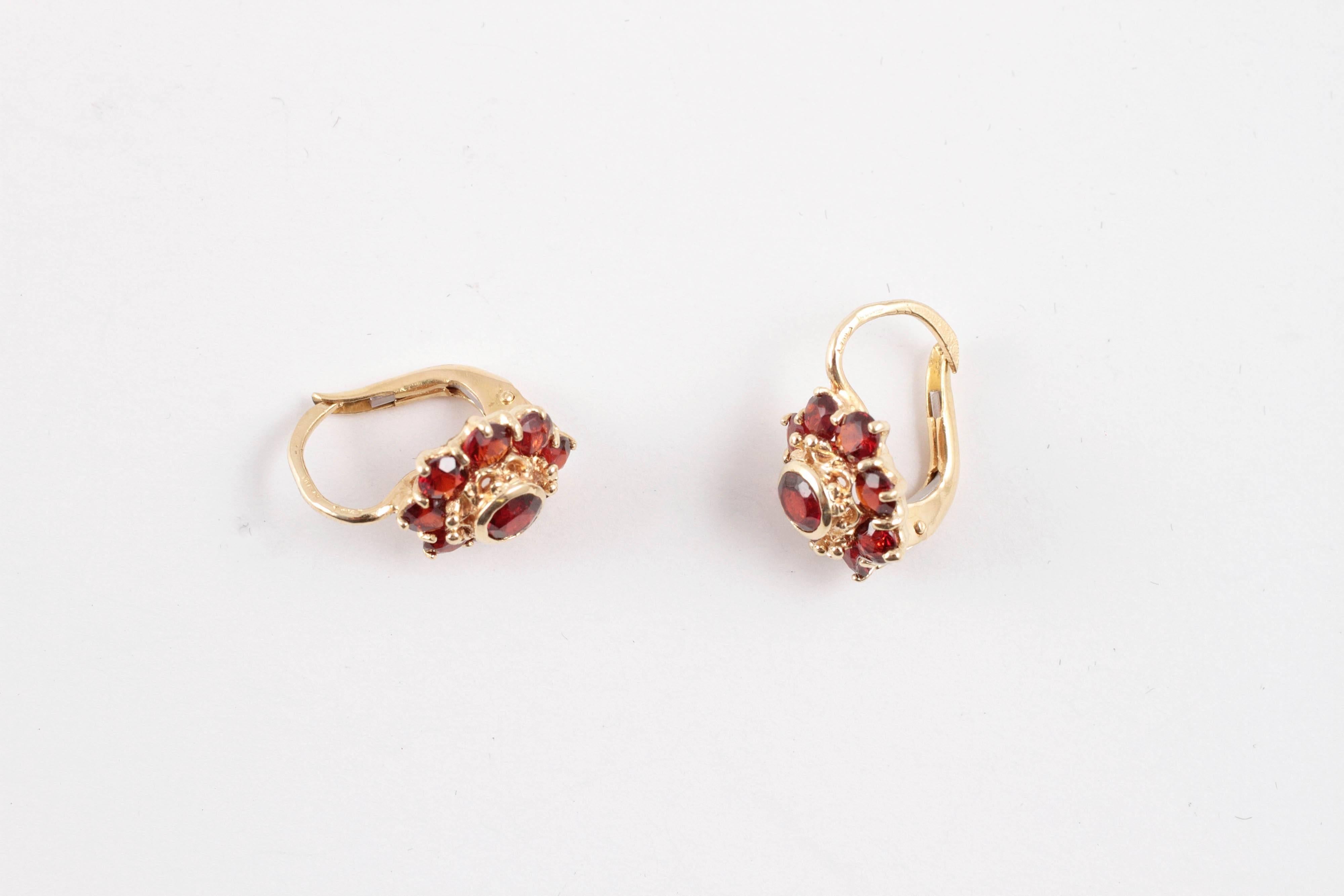 Garnet Yellow Gold Flower Earrings 2