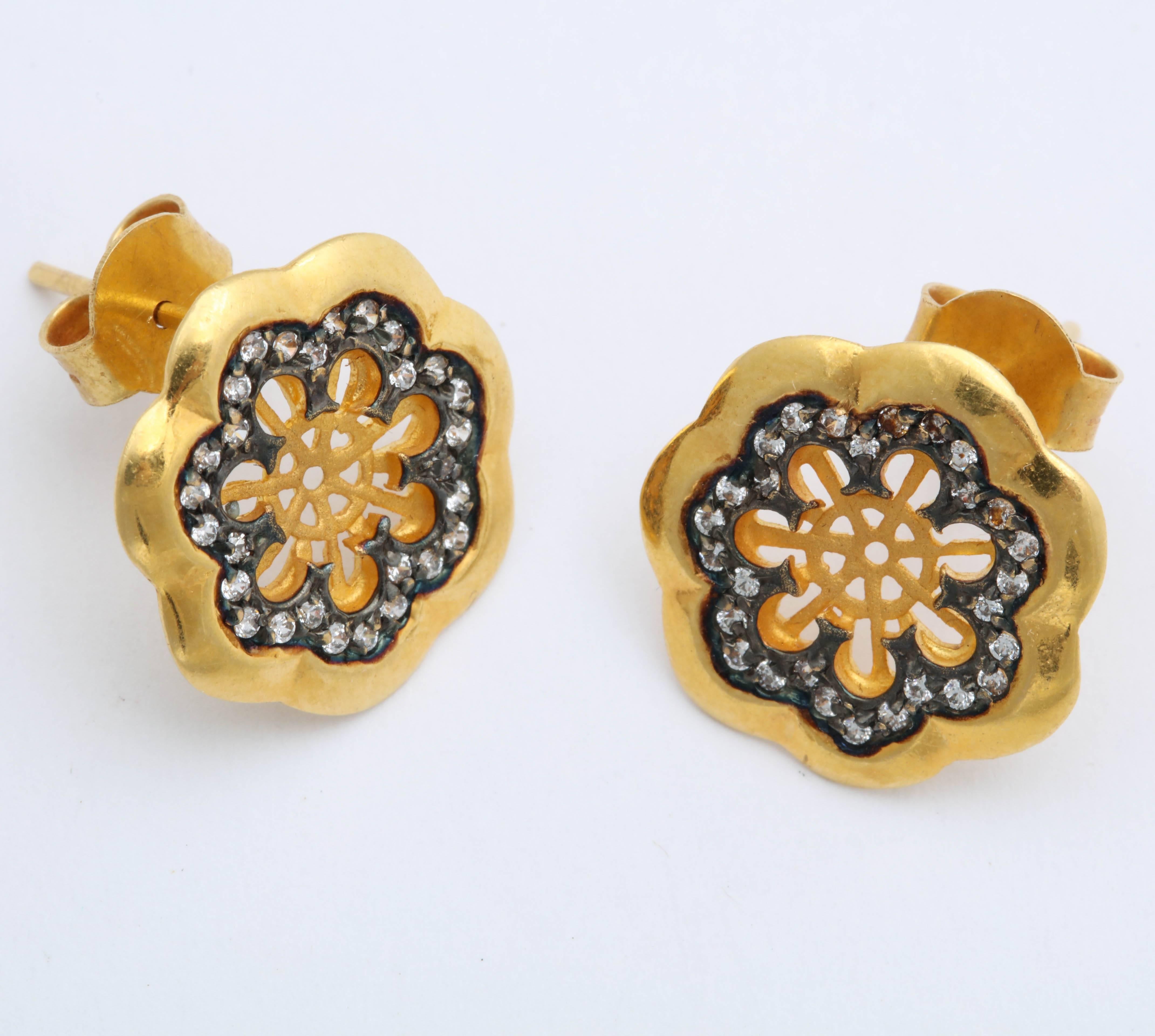 Women's or Men's 22 Karat Gold Silver and Diamond Flower Shaped Earrings For Sale