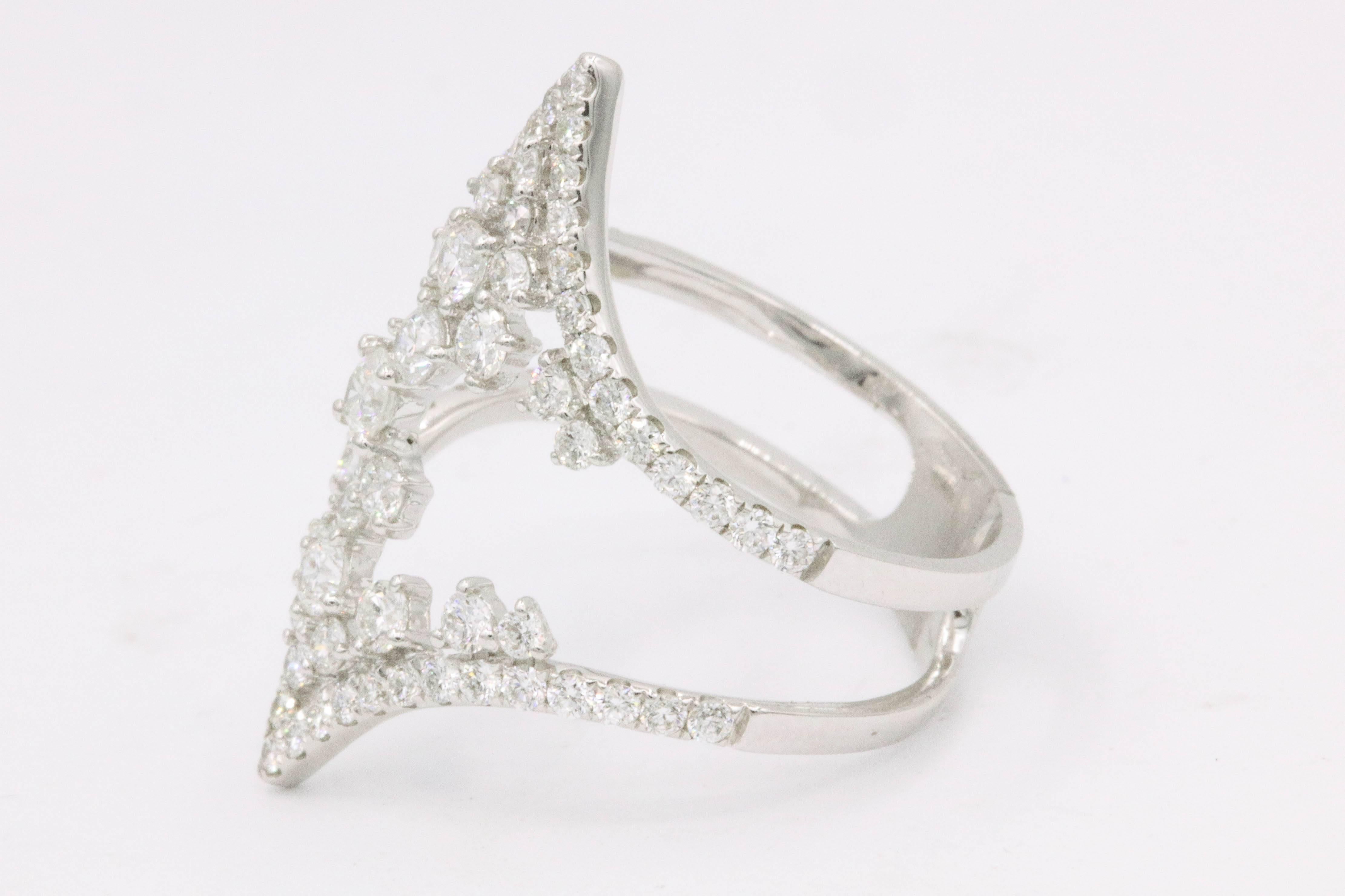 Taille ronde Bague à la mode en diamant 1,53 carat en vente