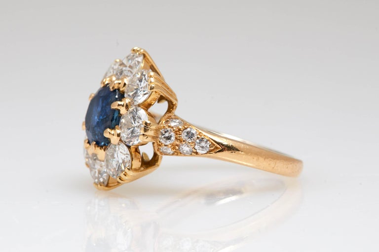 Van Cleef Sapphire Diamond Cluster Ring For Sale at 1stDibs