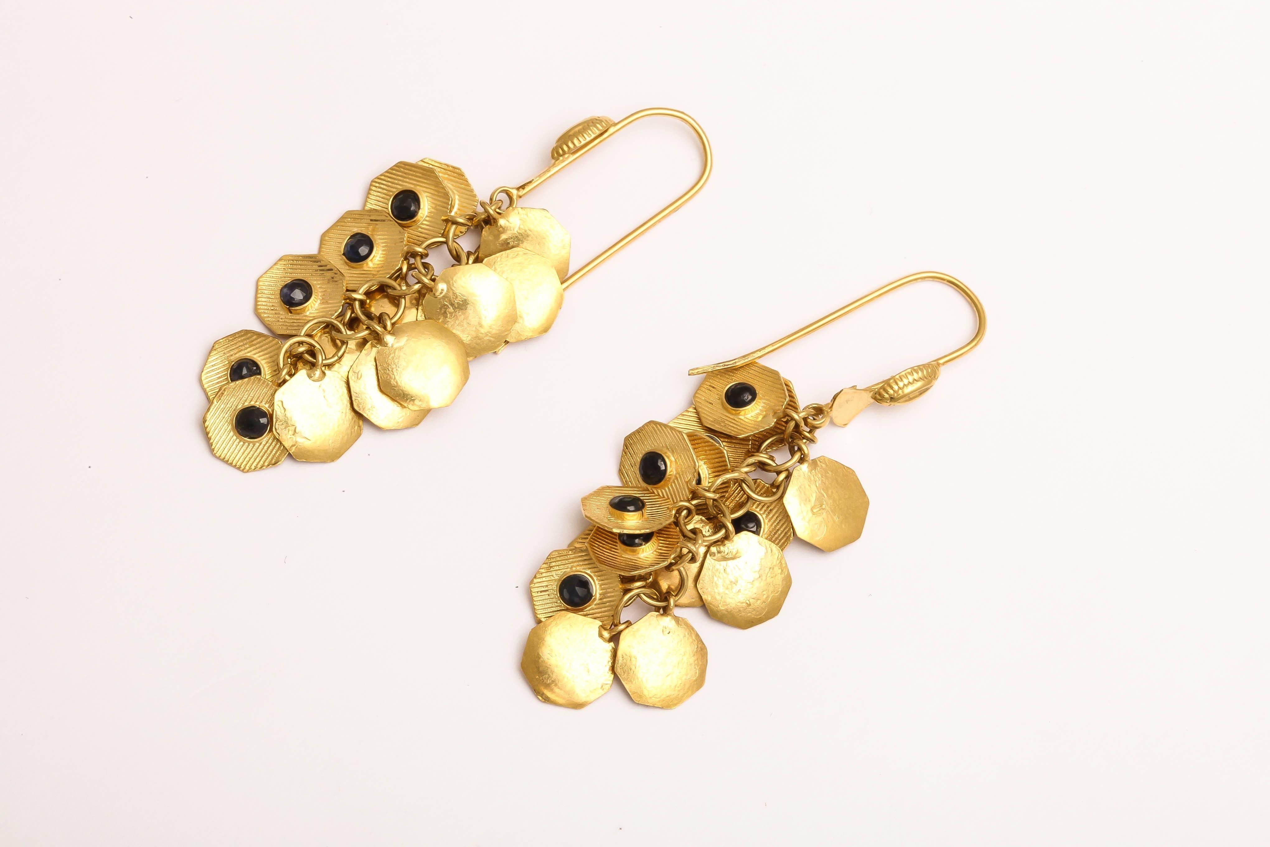 Sapphire Gold Dangle Earrings In New Condition For Sale In TRYON, NC