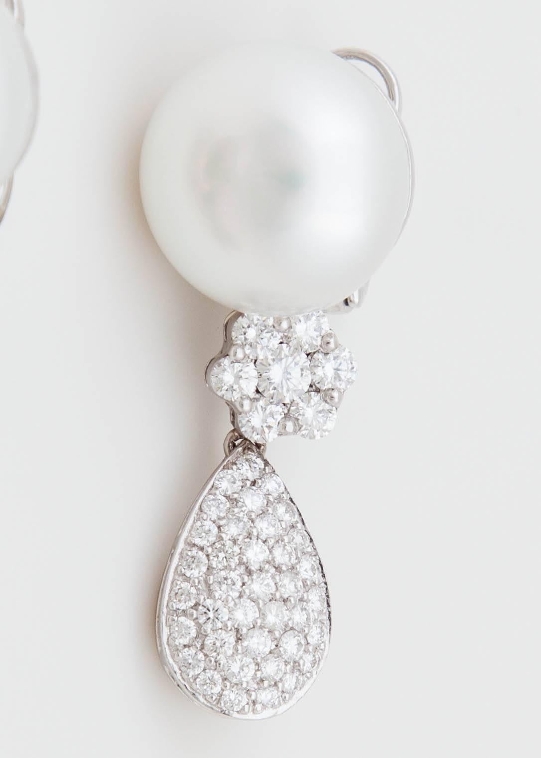 Women's White South Sea pearl White Diamond Platinum Earrings For Sale