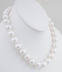 White South Sea Pearl Strand with Diamond Gold Ball Clasp