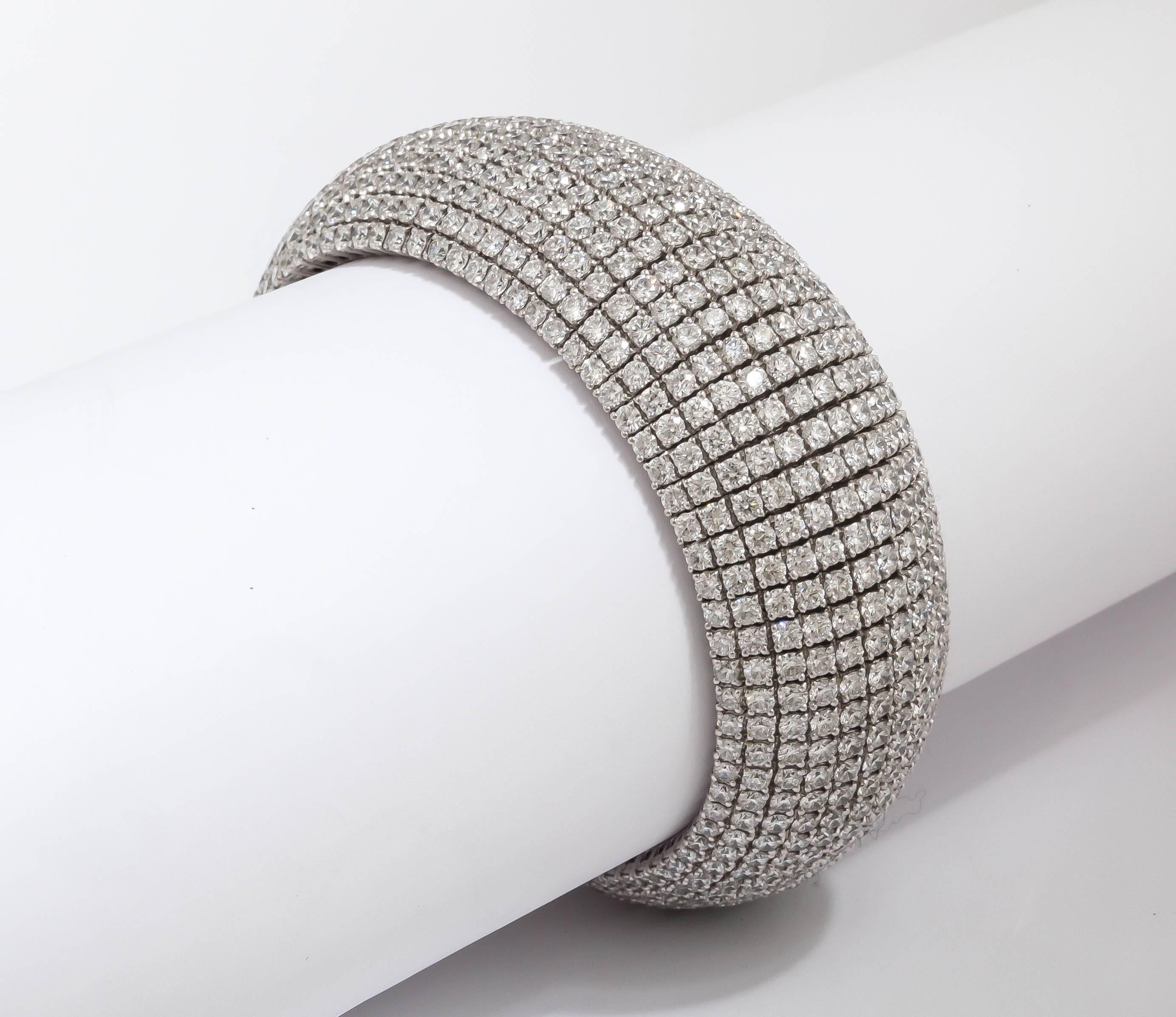 Diamond Cuff  In New Condition For Sale In New York, NY