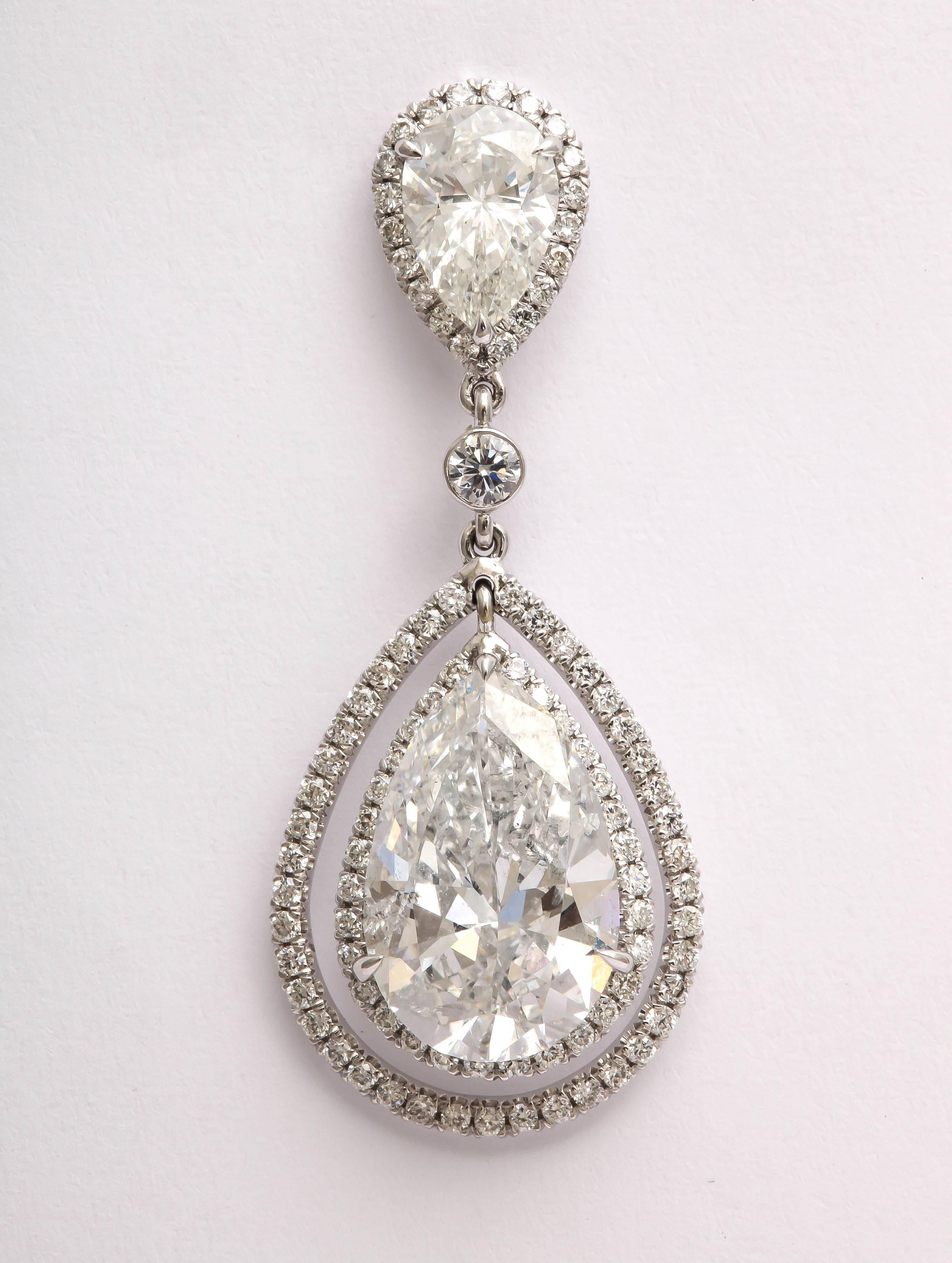 Regal Large Pear Shaped Diamond Dangling Earrings In New Condition For Sale In TRYON, NC