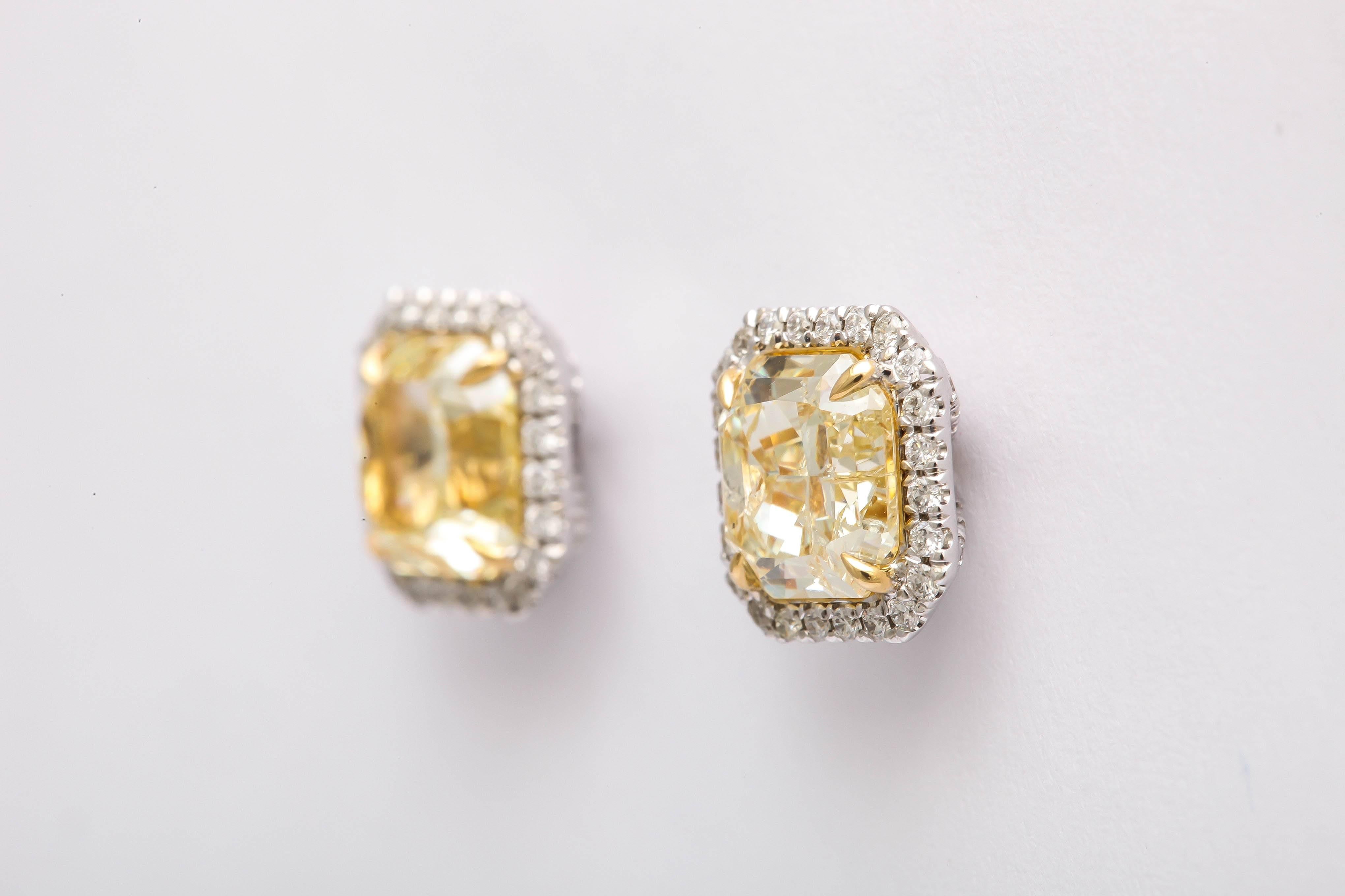 Amazing Yellow and White Diamond Earring Studs For Sale 1