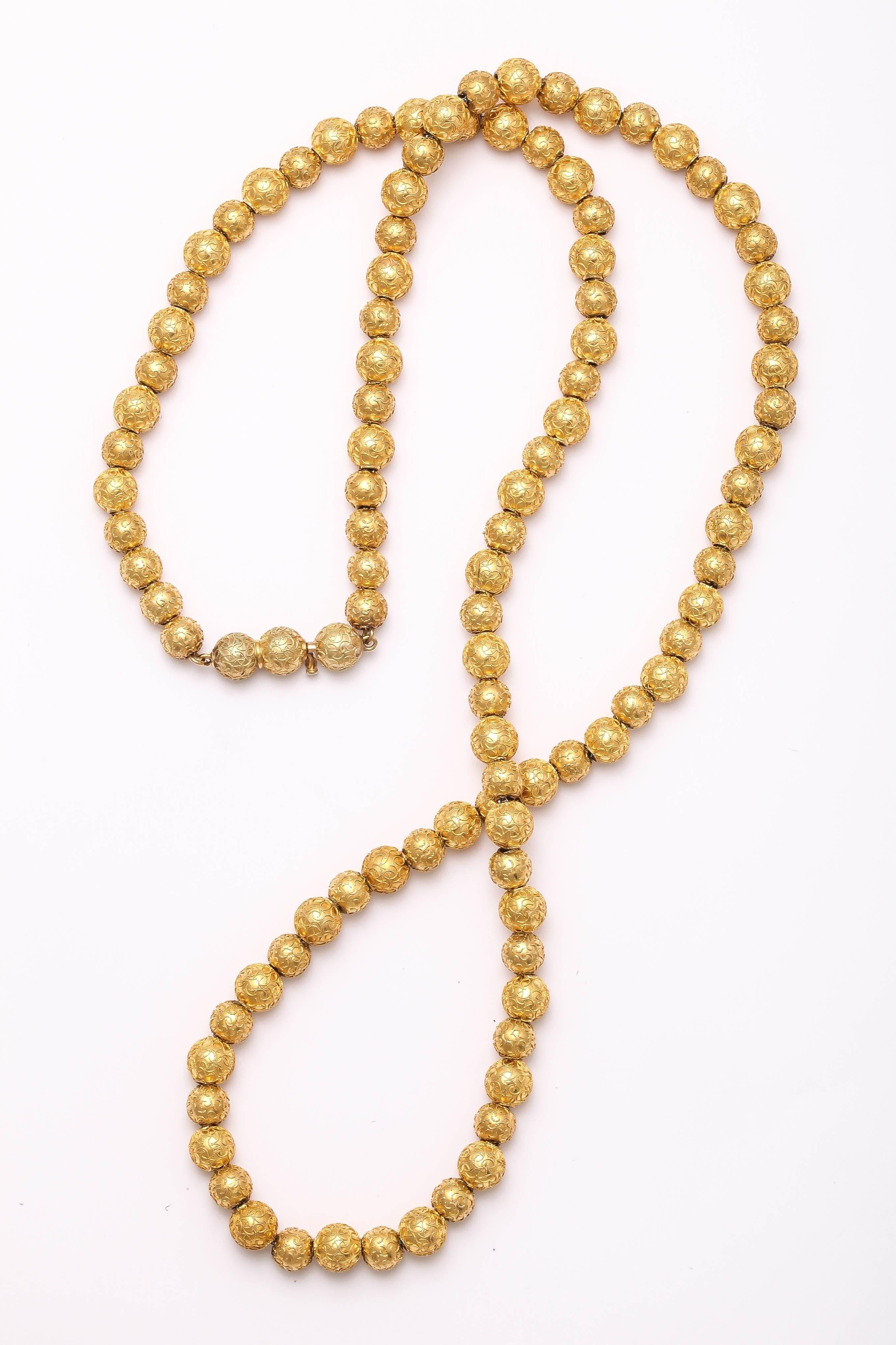 Victorian Intricately Engraved Gold Bead Necklace c.1870