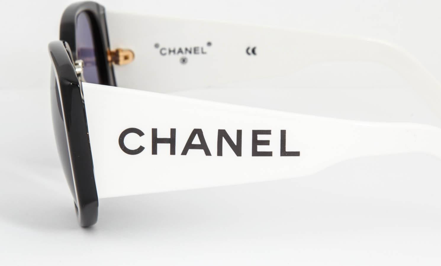 Chanel Schwarz-weiße Logo-Sonnenbrille 1
