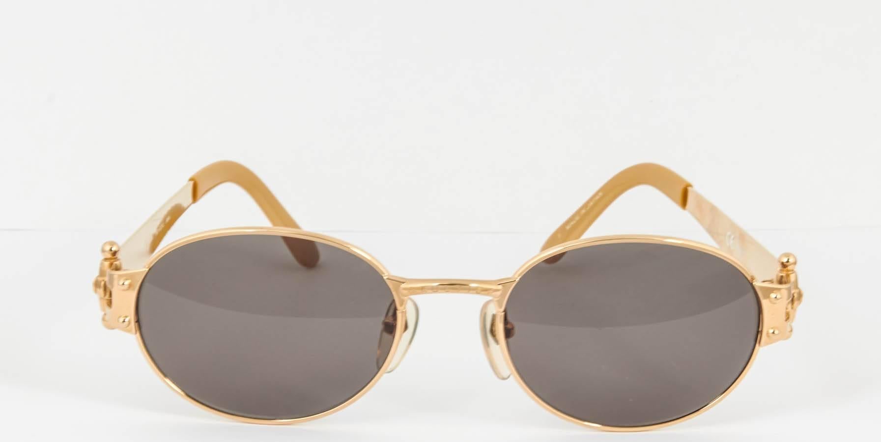 Vintage Jean Paul Gaultier Sunglasses 56-6104 In Excellent Condition For Sale In Chicago, IL