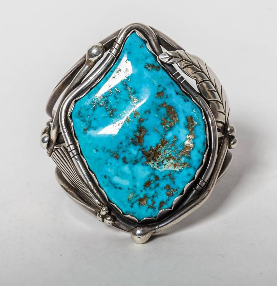 Women's Vintage American Indian Turquoise Cuff