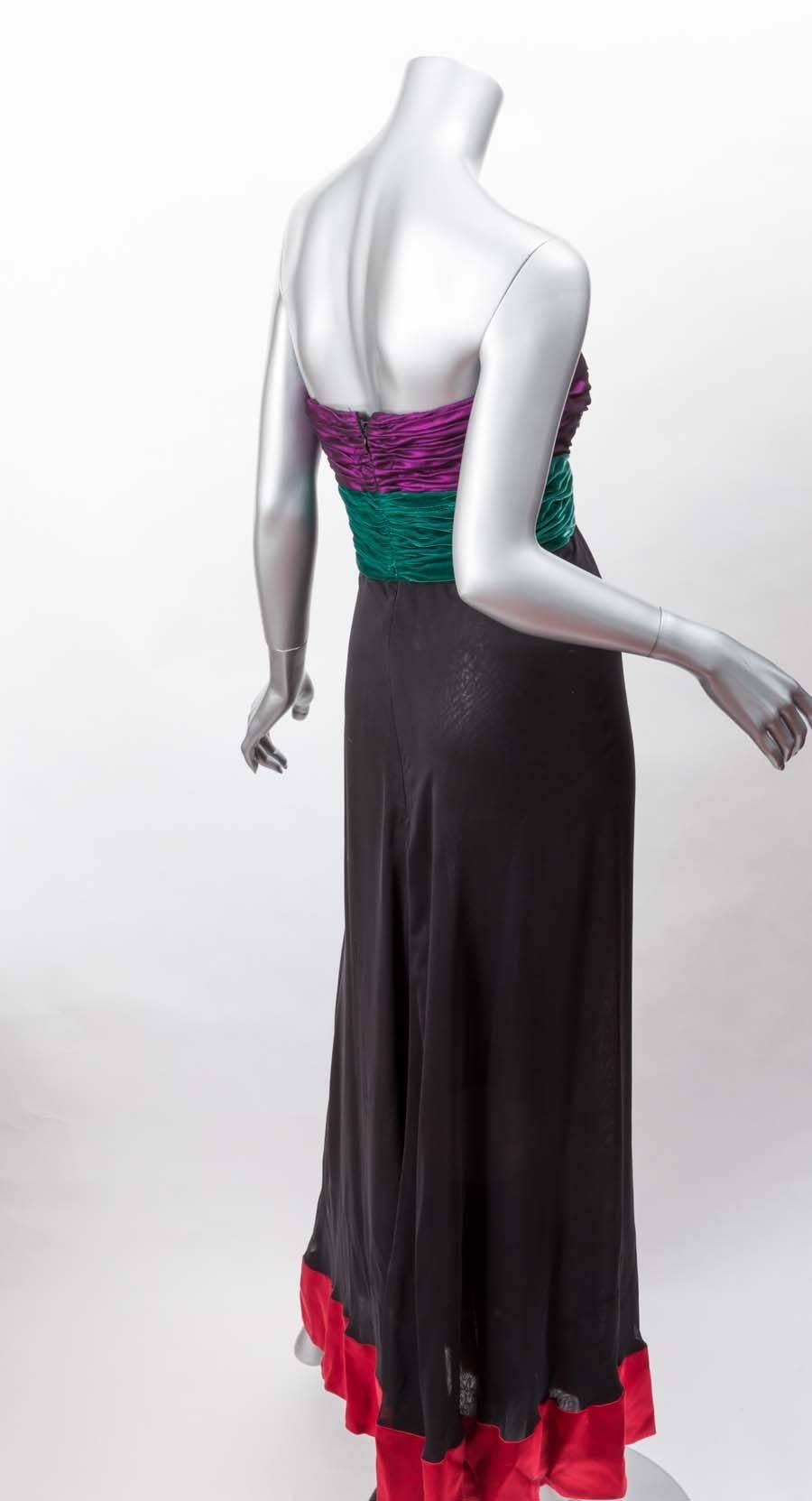 Women's Vintage Oscar de la Renta Strapless Evening Gown