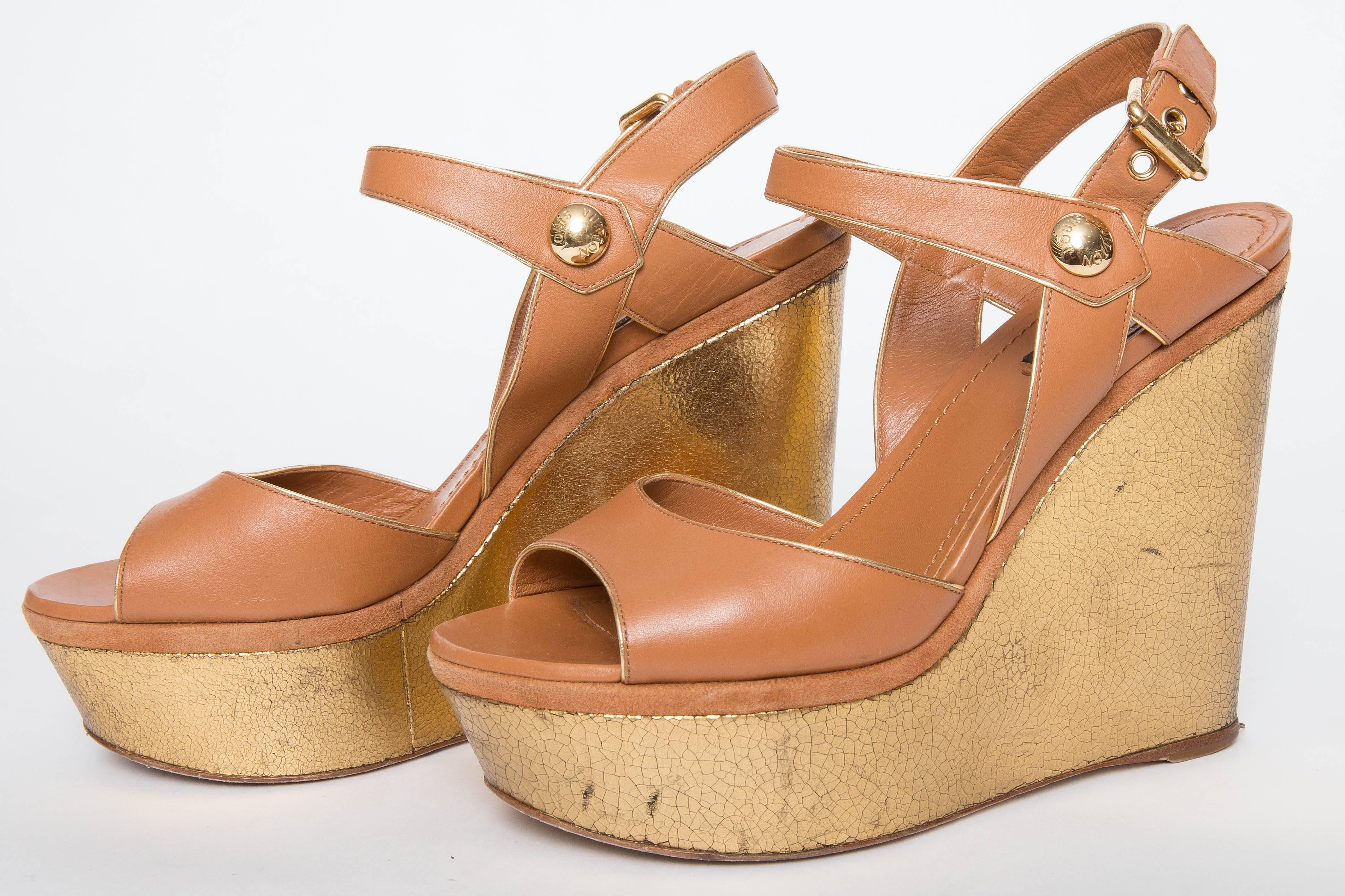 Louise Vuitton Cruise 2013 Liner Sandal In Good Condition In Westhampton Beach, NY