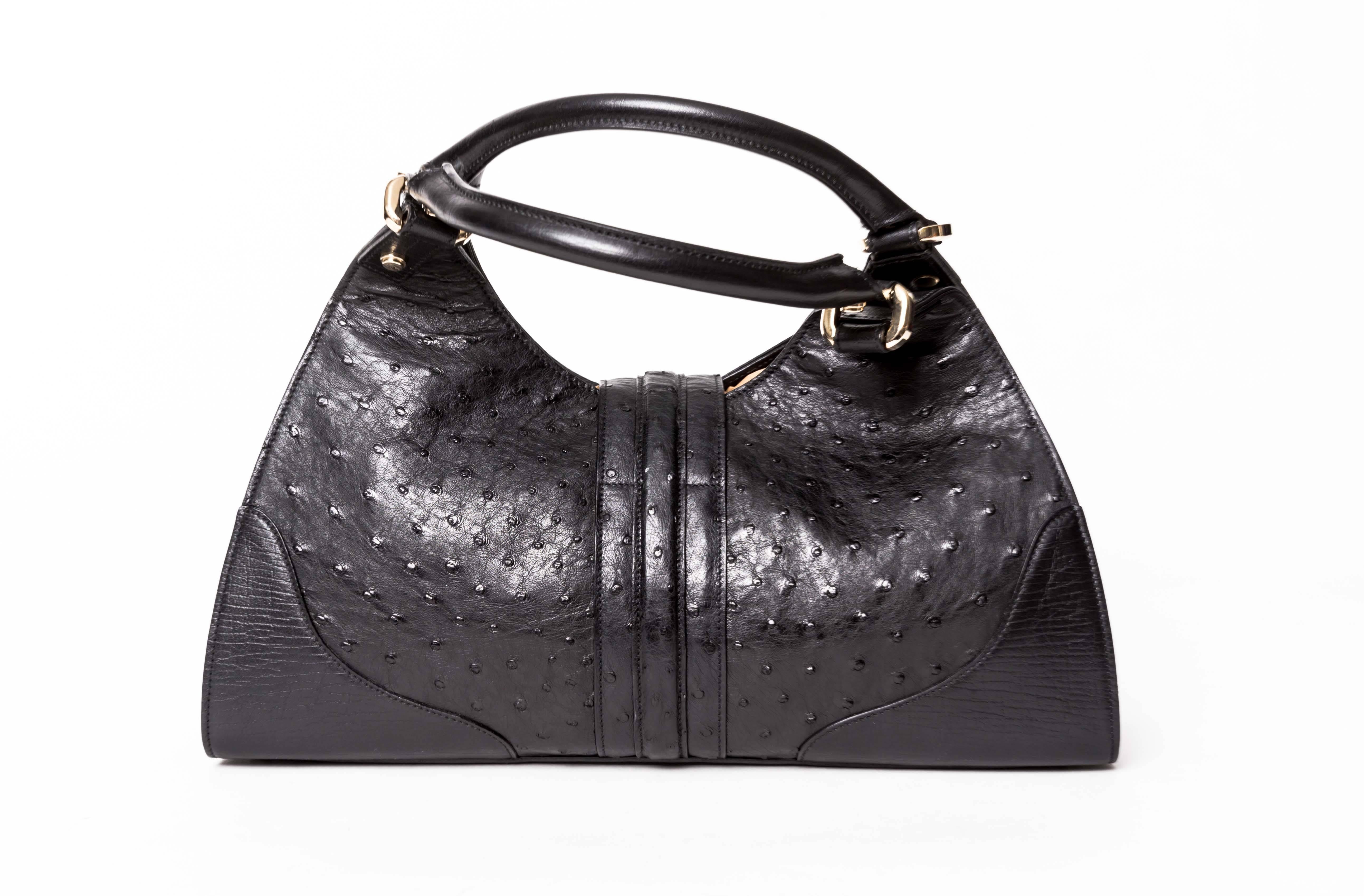 Gucci Black Ostrich Sherry Bag with Gold-Tone Hardware In Good Condition In Westhampton Beach, NY