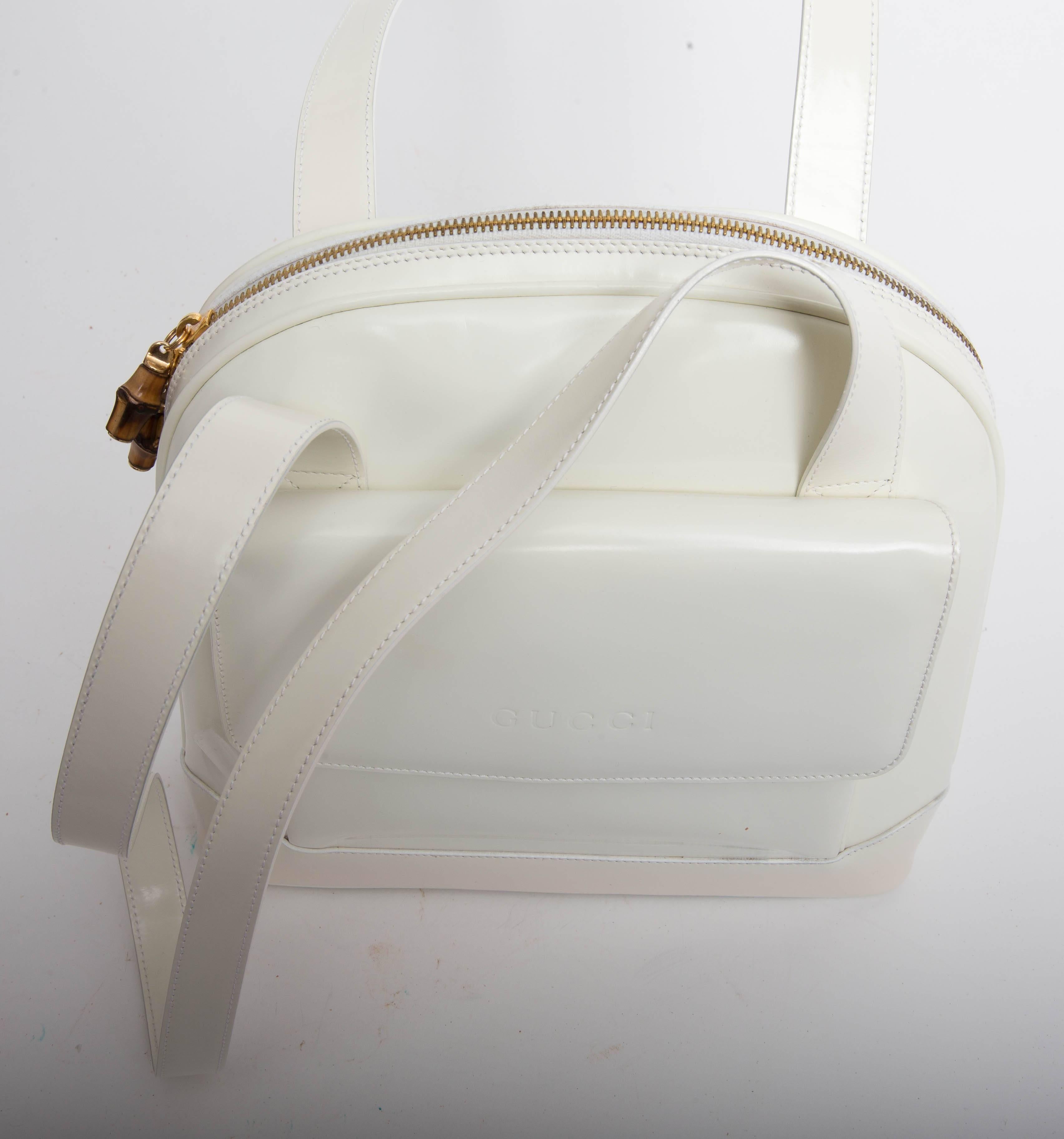 Gucci Vintage White Patent Leather Shoulder Bag In Good Condition In Westhampton Beach, NY