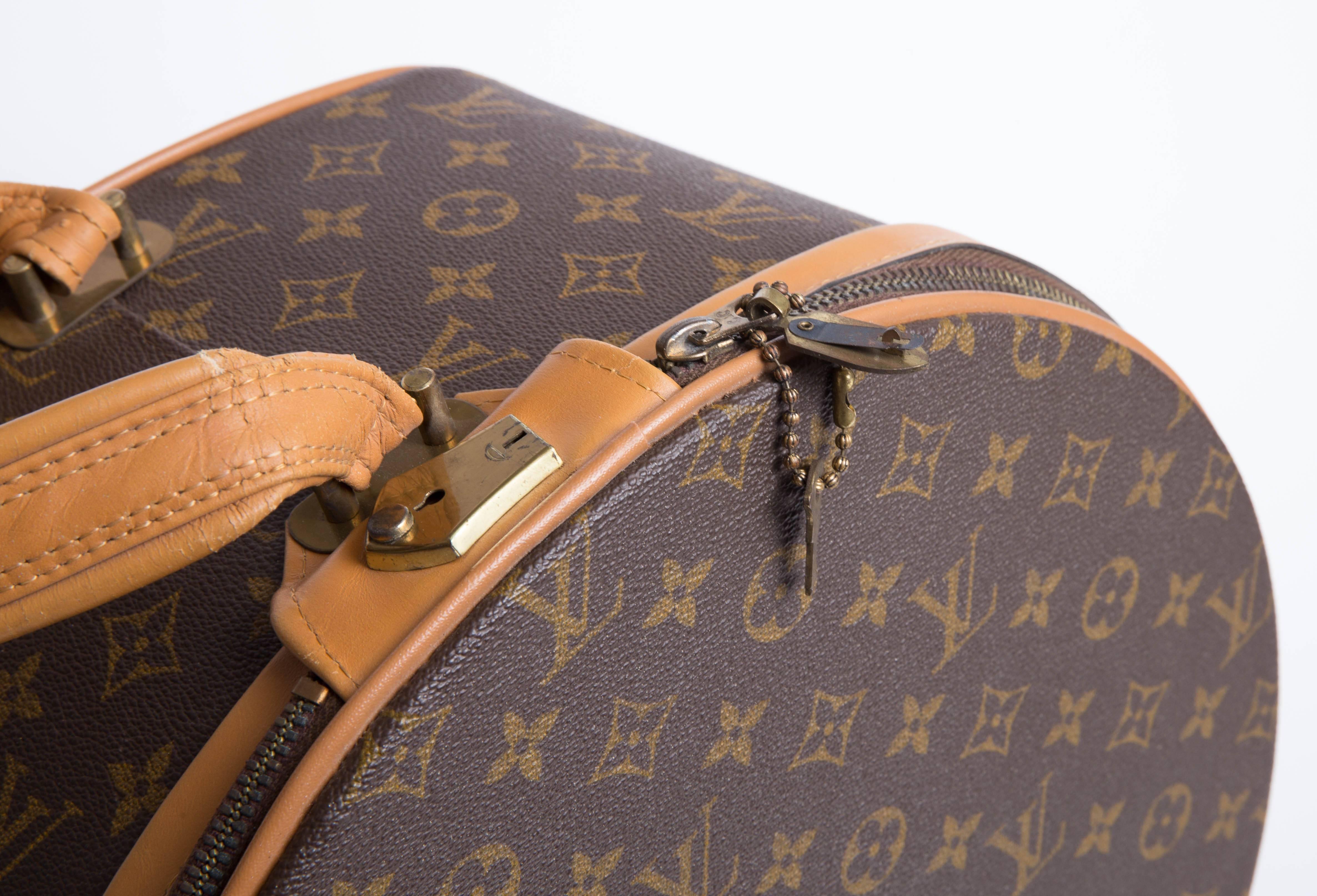 Louis Vuitton Vintage Monogram Boite Chapeaux Hat Box In Fair Condition In Westhampton Beach, NY