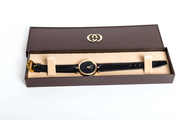 Vintage Gucci Women display picture 2