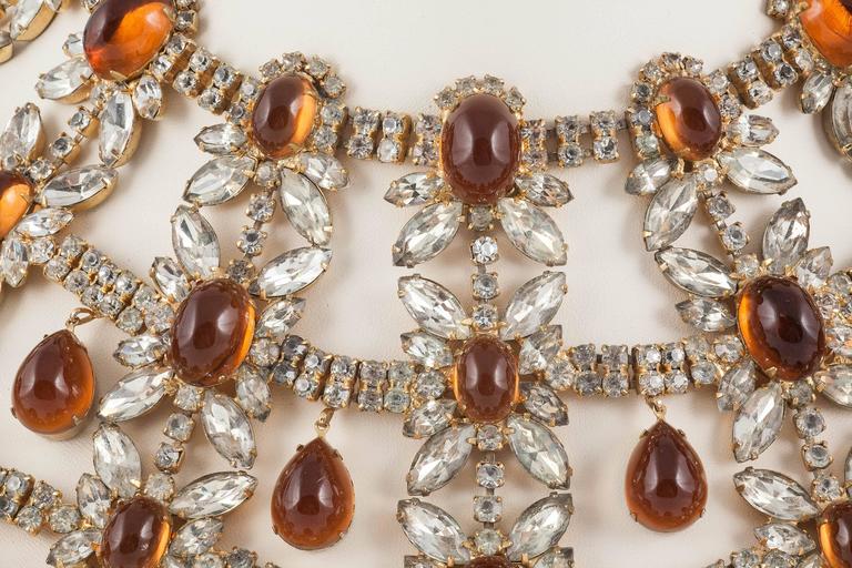 A dynamic topaz cabochon and paste collar, KJL (Kenneth Jay Lane), 1960s In Good Condition For Sale In Greyabbey, County Down