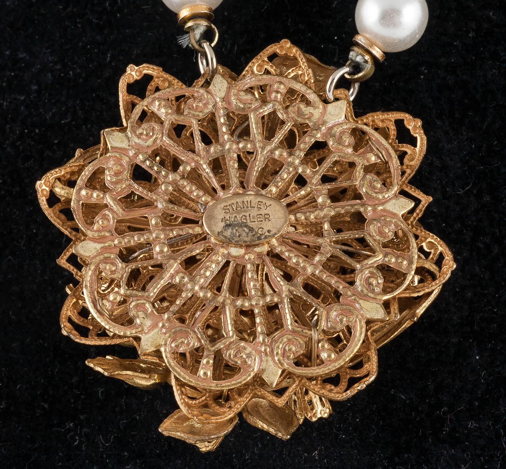 Wonderfully intricate Stanley Hagler NYC 1980s pearl and Russian gilt pendant  In Good Condition In Greyabbey, County Down