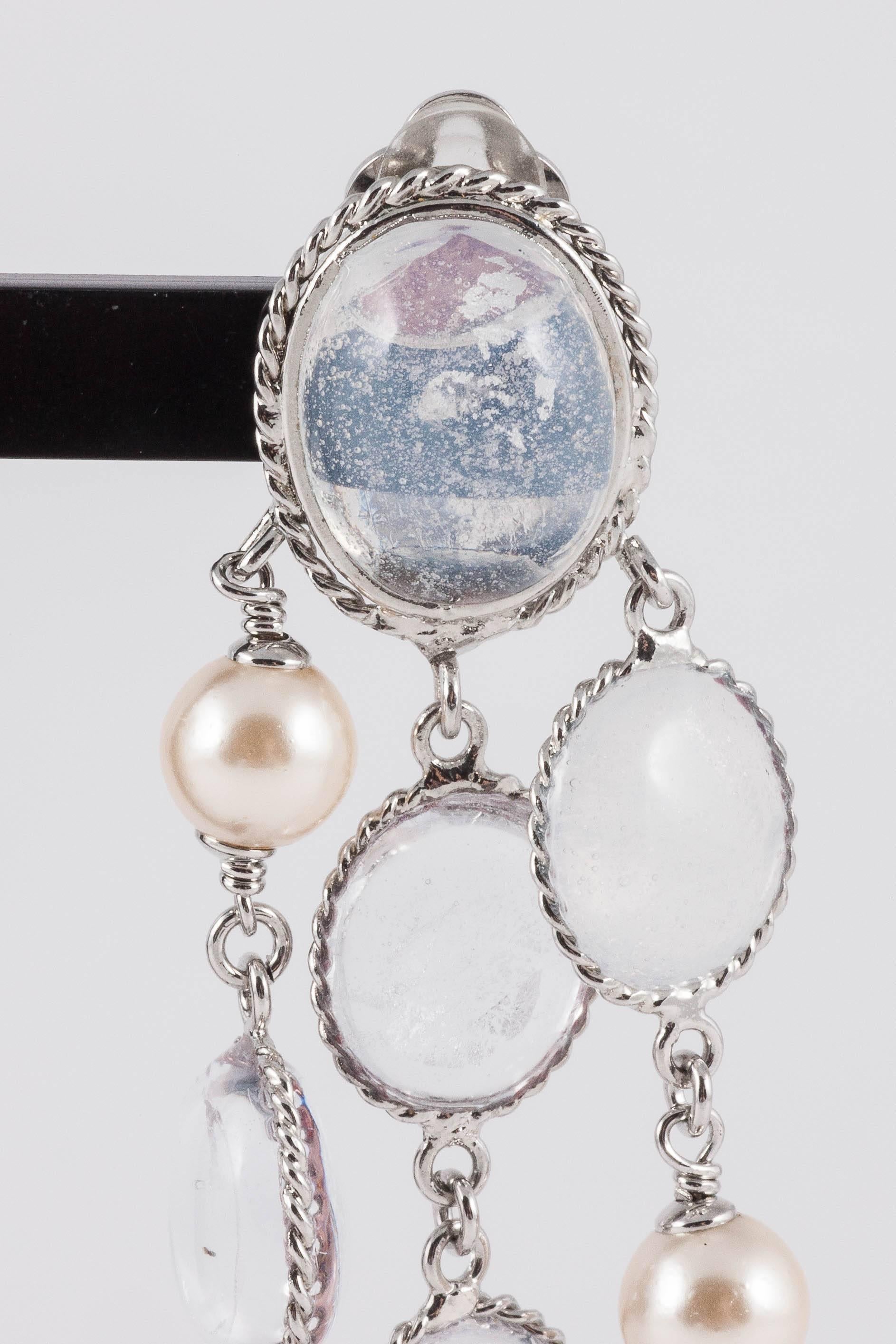 Boucles d'oreilles pendantes en verre coulé transparent et feuilles d'argent, collection WW. Neuf - En vente à Greyabbey, County Down