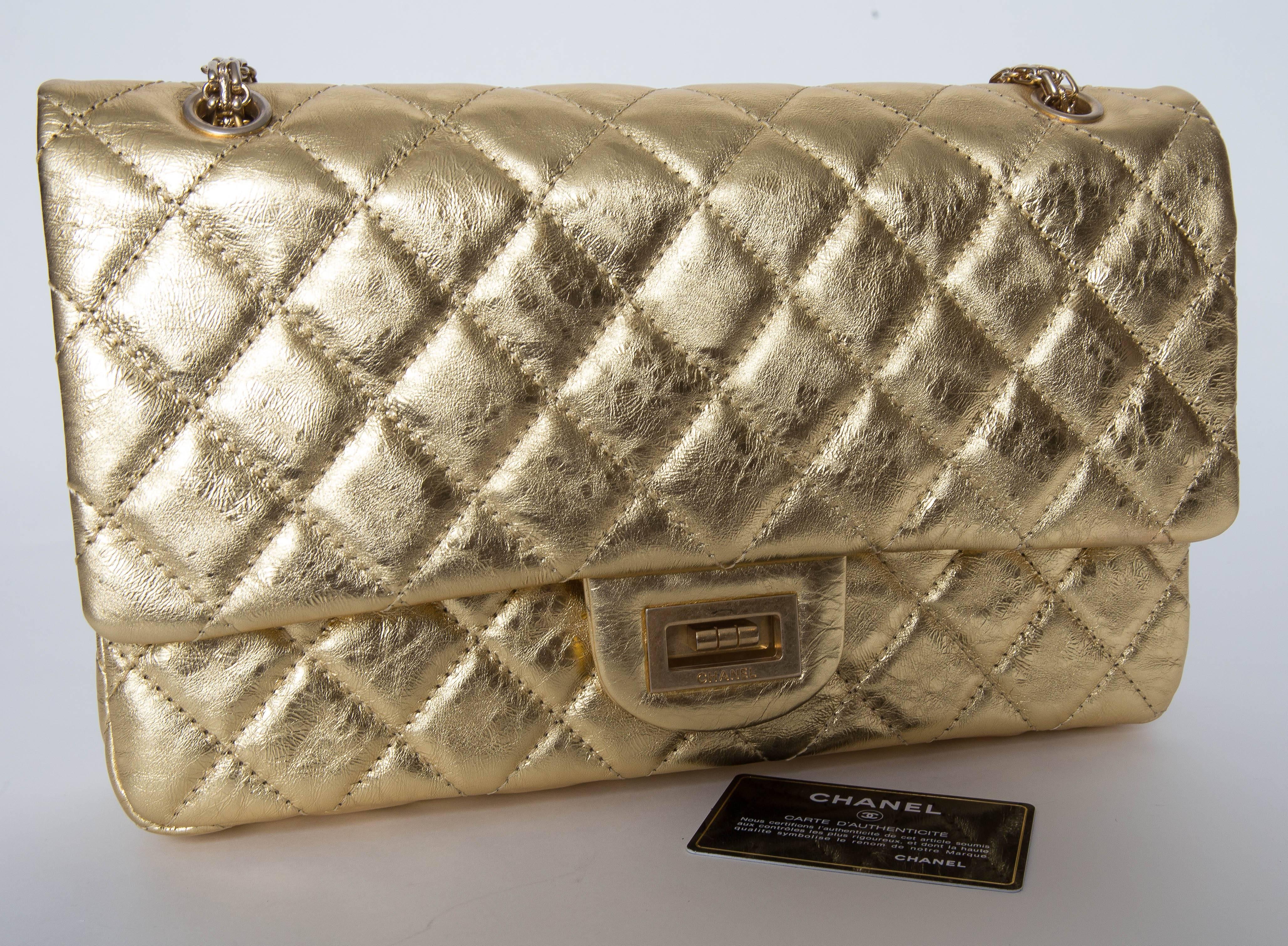 Chanel Gold Jumbo Double Flap Shoulder Bag With Chanel Box and Dustbag, 2008   In New Condition In Westhampton Beach, NY