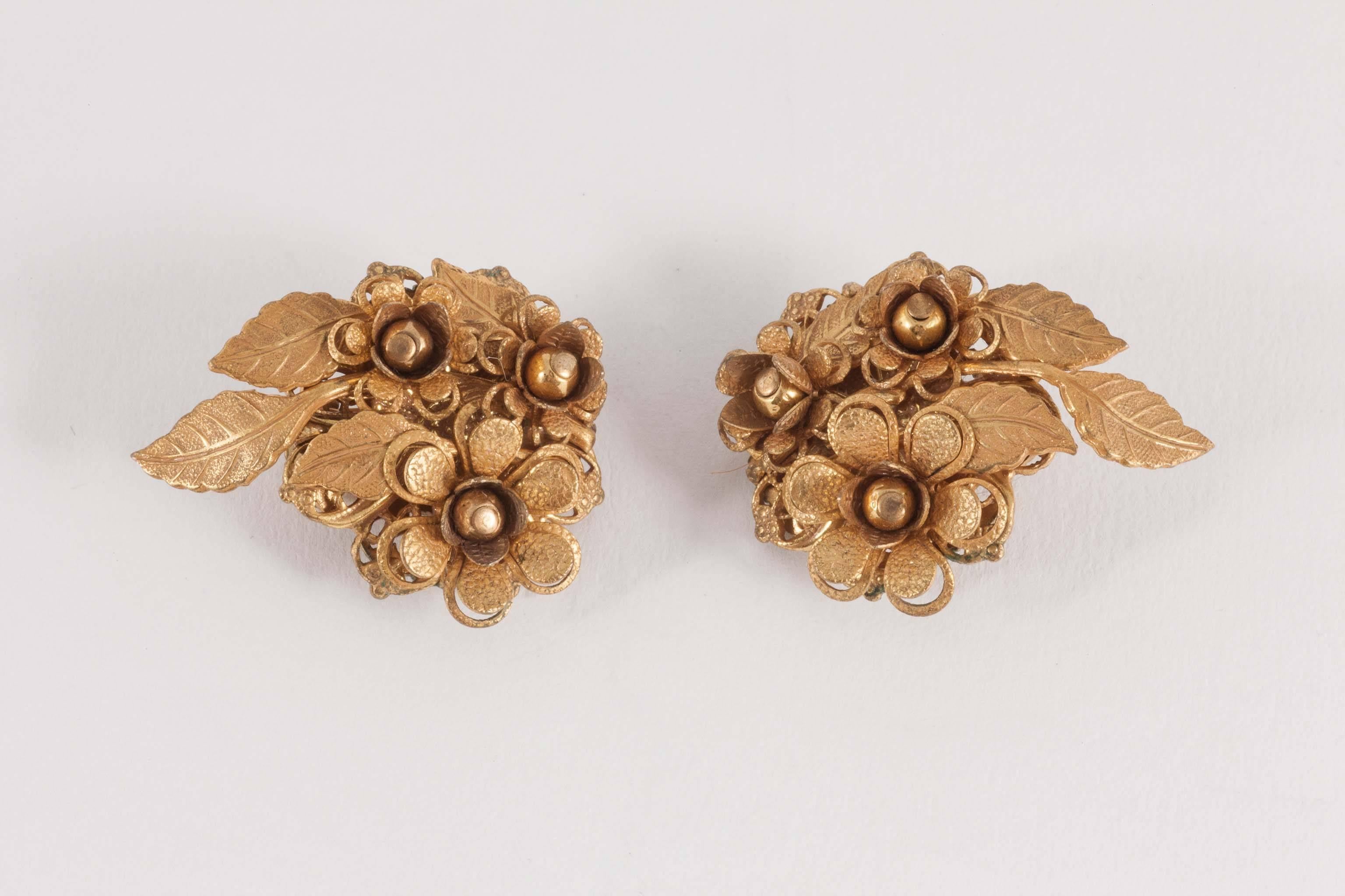 Large gilt 'flower' brooch by De Mario/S. Hagler, with matching earrings, 1960s 3