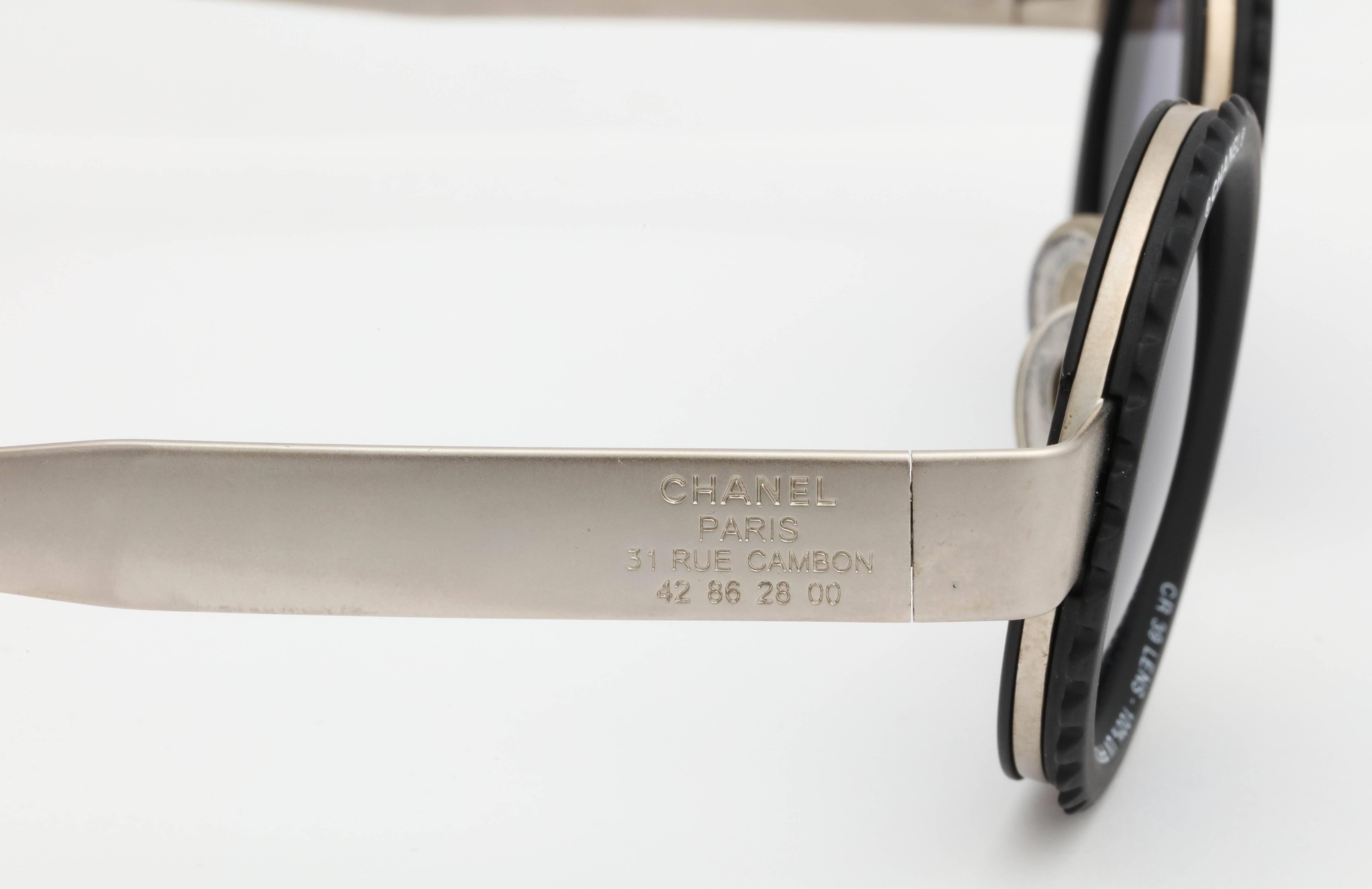 Women's or Men's Vintage Chanel Rare Camera Lens Round Sunglasses