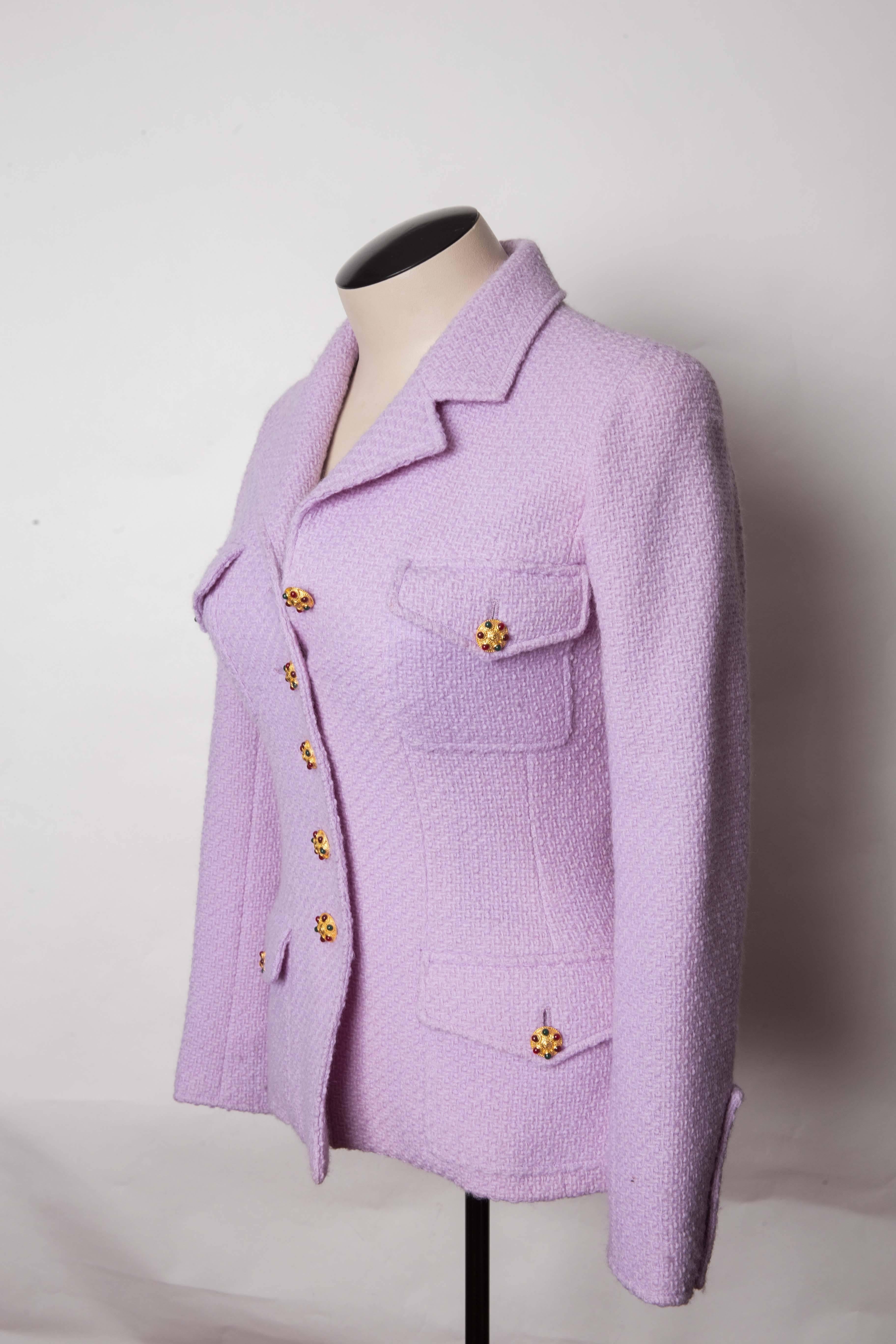 Lilac Chanel Jacket with Gripoix Buttons In Excellent Condition In Westhampton Beach, NY