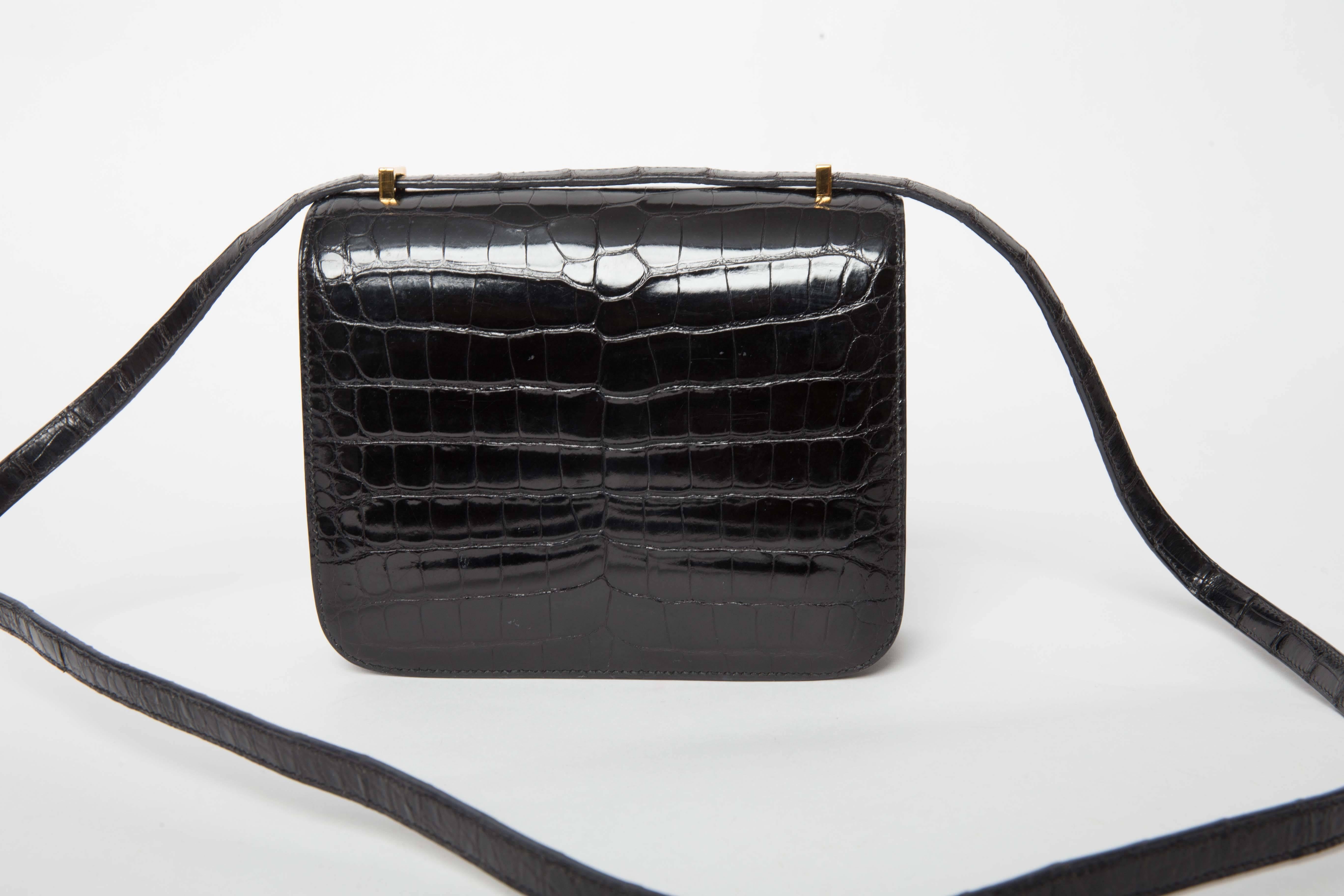 Black Hermes 18 cm Constance in Baby Alligator